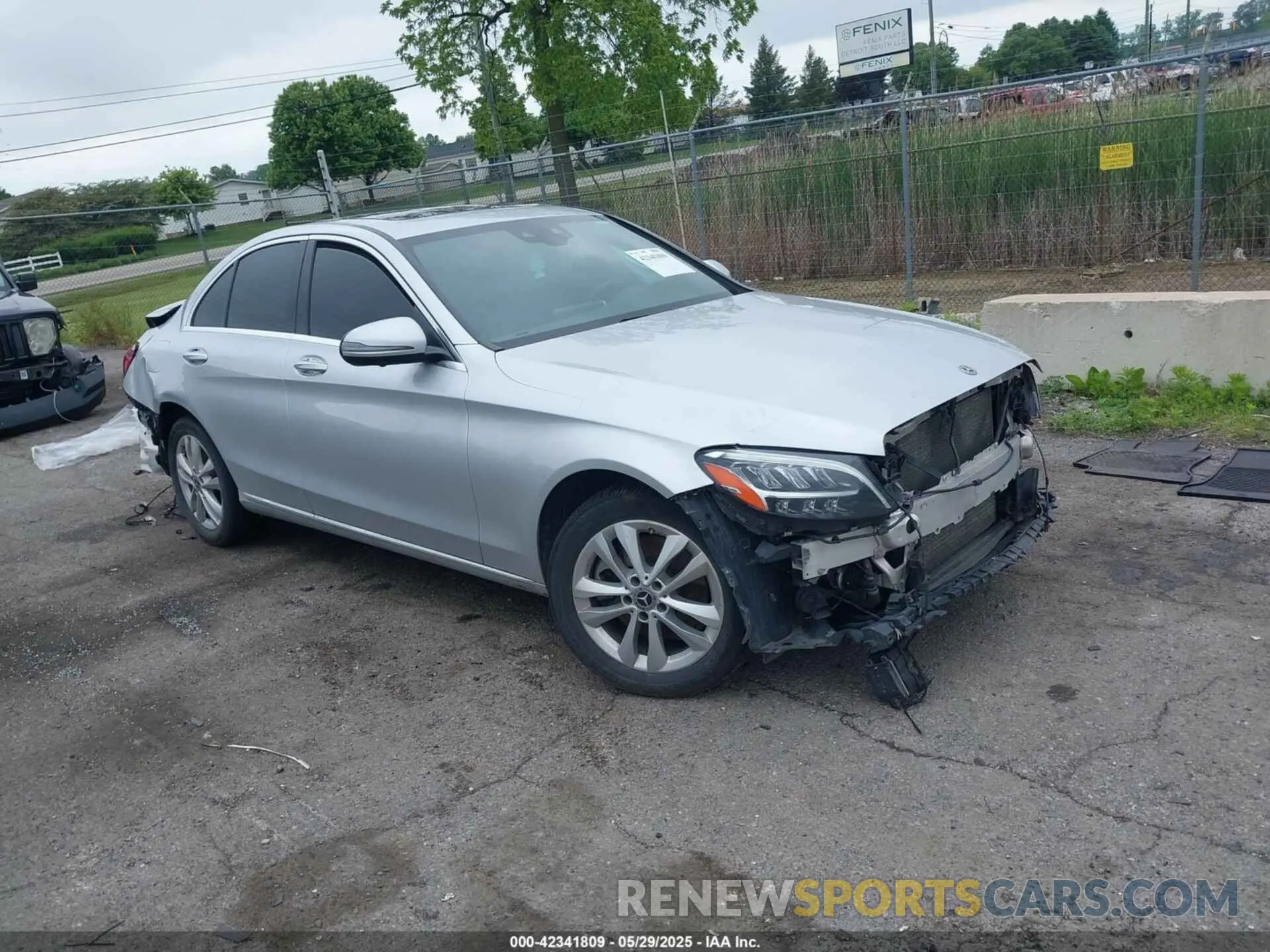 1 Photograph of a damaged car 55SWF8EB4KU313069 MERCEDES-BENZ C 300 2019