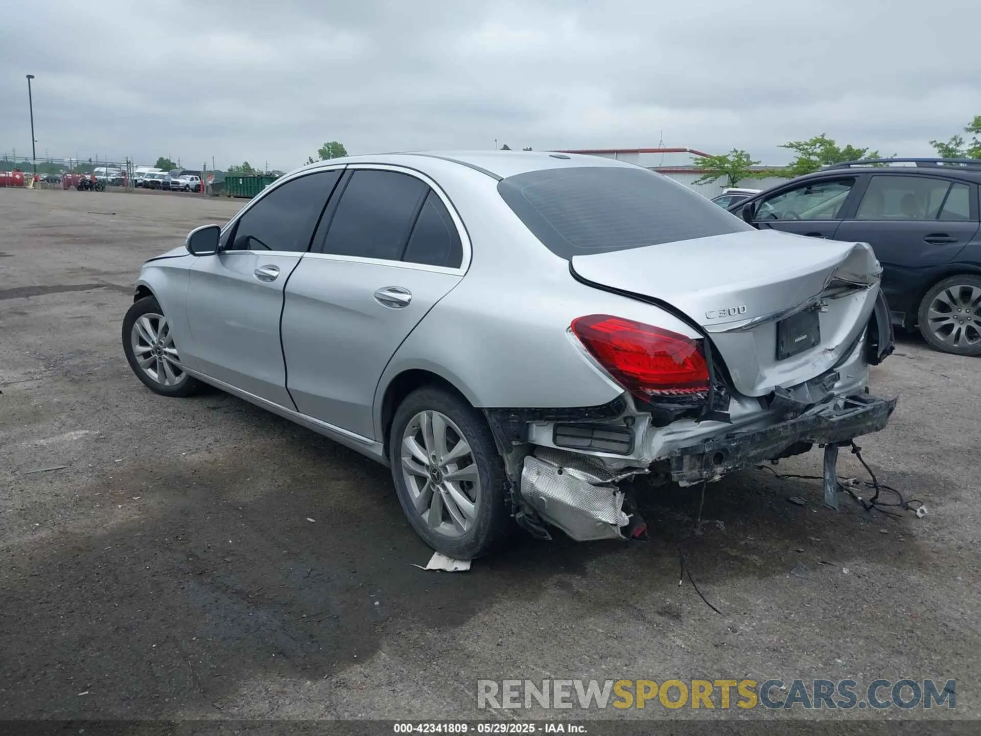 3 Photograph of a damaged car 55SWF8EB4KU313069 MERCEDES-BENZ C 300 2019