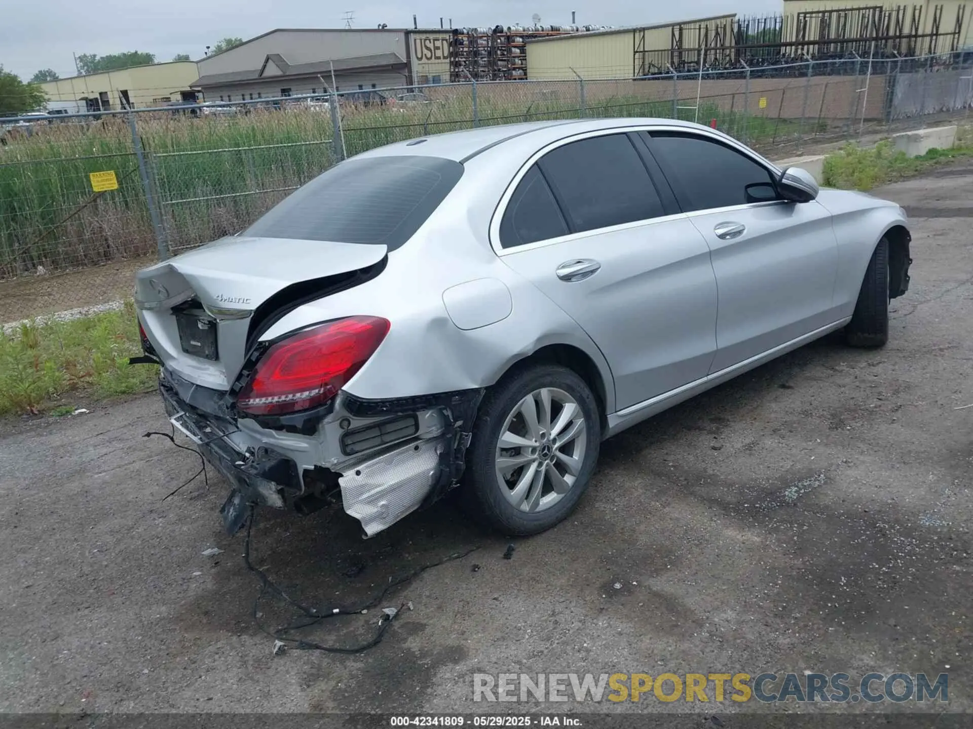 4 Photograph of a damaged car 55SWF8EB4KU313069 MERCEDES-BENZ C 300 2019