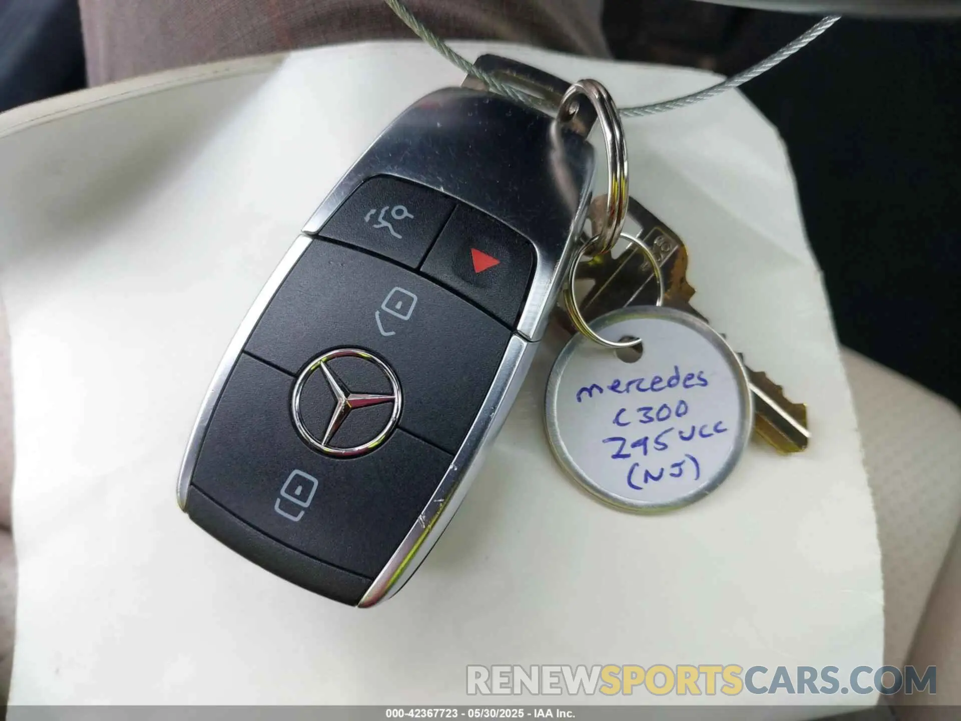 11 Photograph of a damaged car 55SWF8EB5KU300556 MERCEDES-BENZ C 300 2019