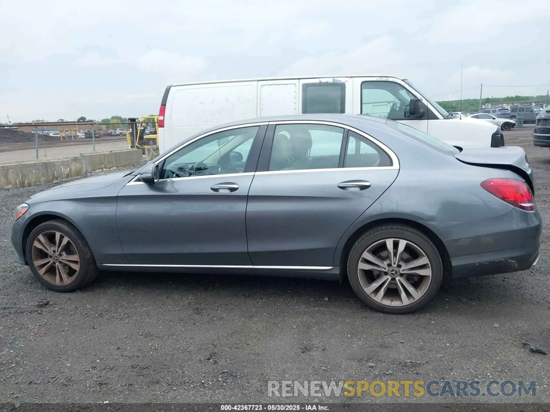 14 Photograph of a damaged car 55SWF8EB5KU300556 MERCEDES-BENZ C 300 2019