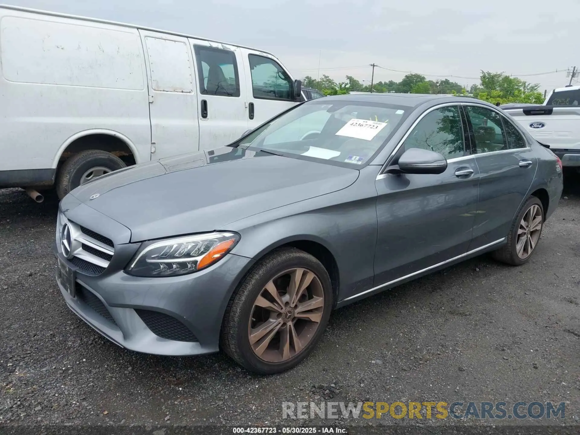 2 Photograph of a damaged car 55SWF8EB5KU300556 MERCEDES-BENZ C 300 2019