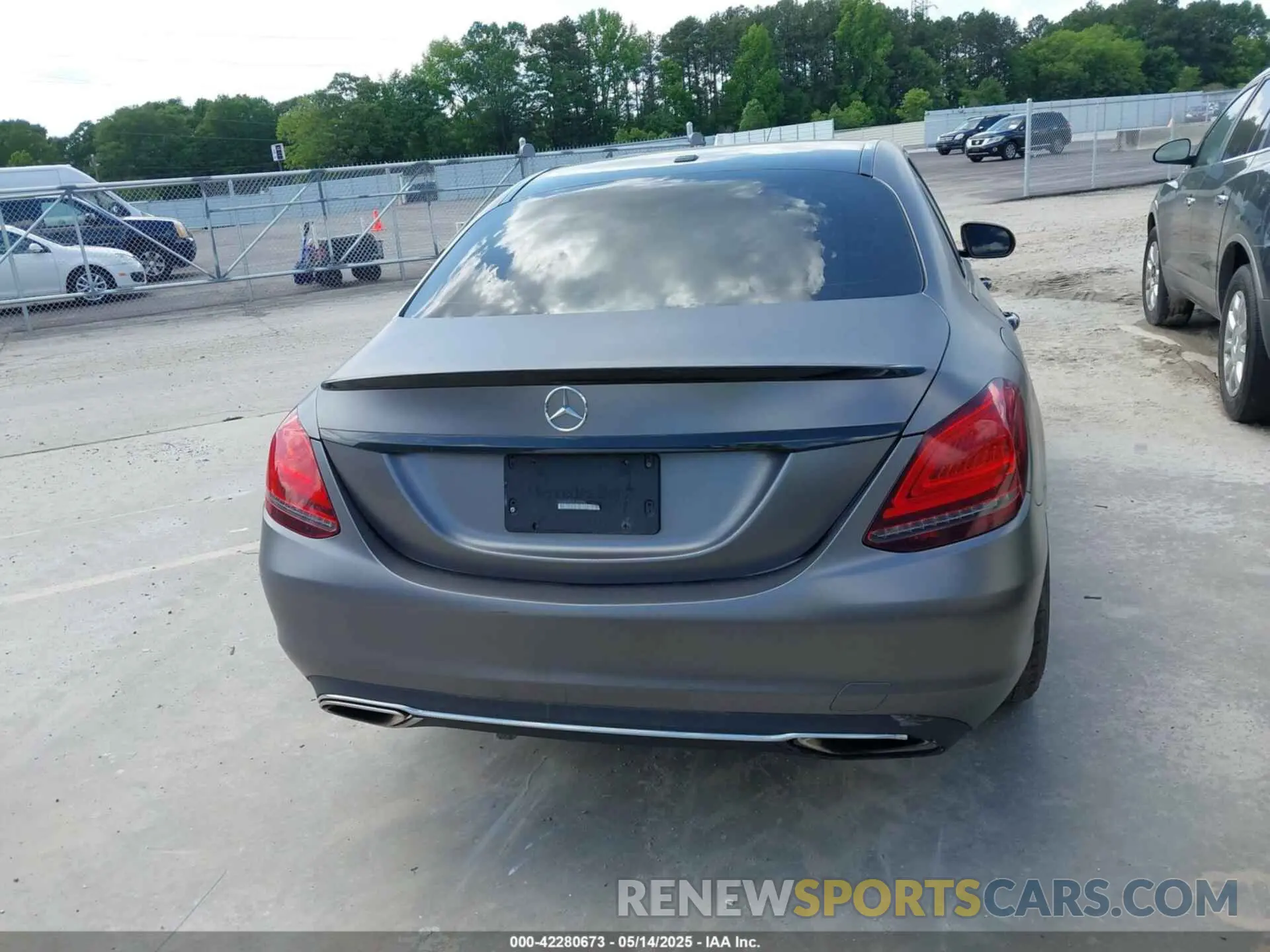 16 Photograph of a damaged car 55SWF8EB6KU298297 MERCEDES-BENZ C 300 2019