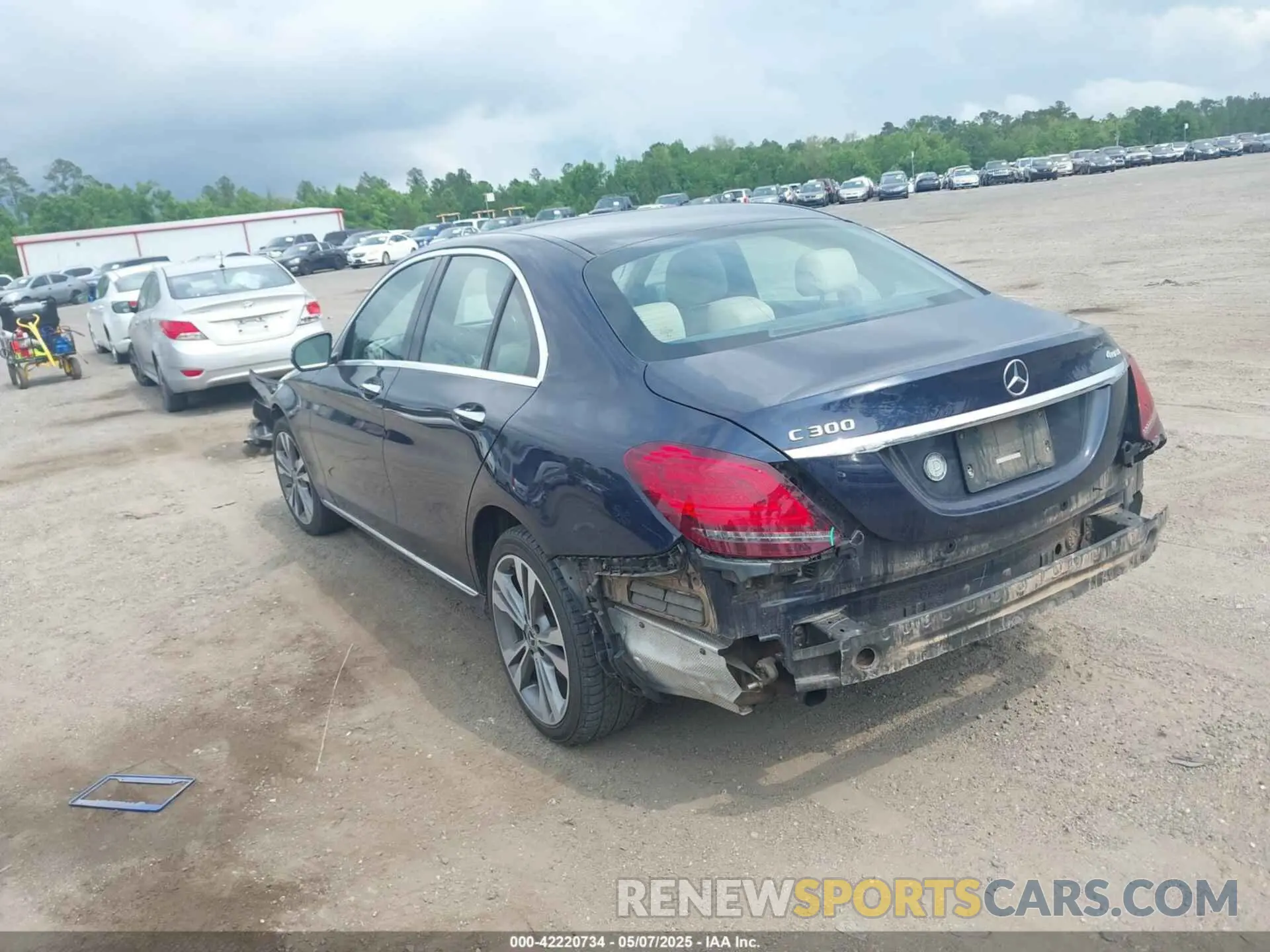 3 Photograph of a damaged car 55SWF8EB6KU305586 MERCEDES-BENZ C 300 2019