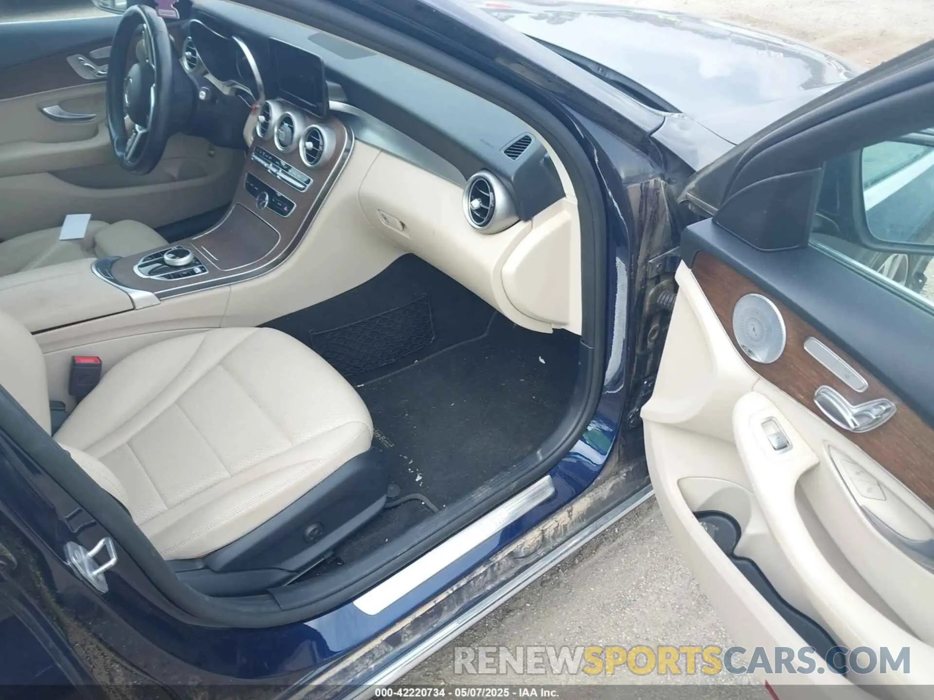 5 Photograph of a damaged car 55SWF8EB6KU305586 MERCEDES-BENZ C 300 2019
