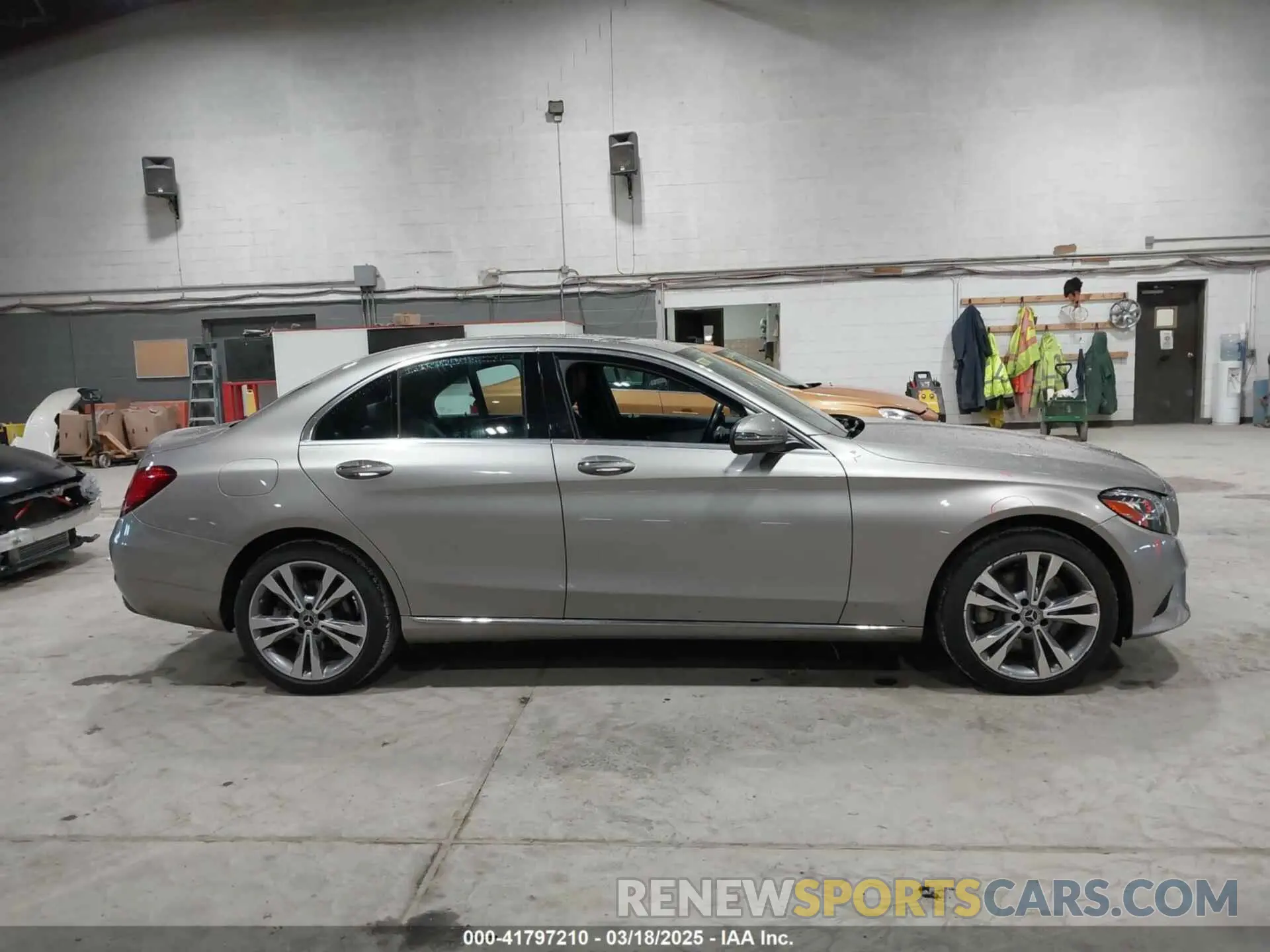 13 Photograph of a damaged car 55SWF8EB6KU321044 MERCEDES-BENZ C 300 2019