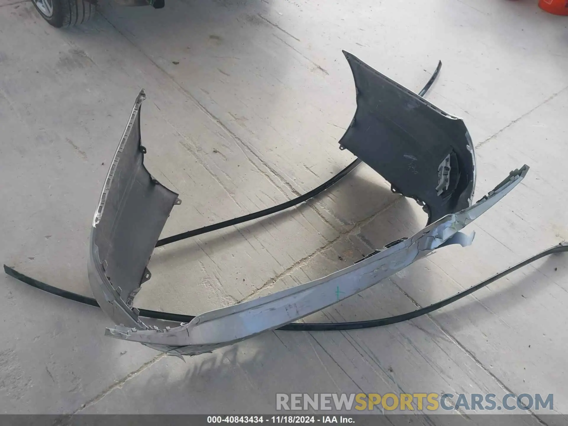 12 Photograph of a damaged car 55SWF8EB7KU290595 MERCEDES-BENZ C 300 2019