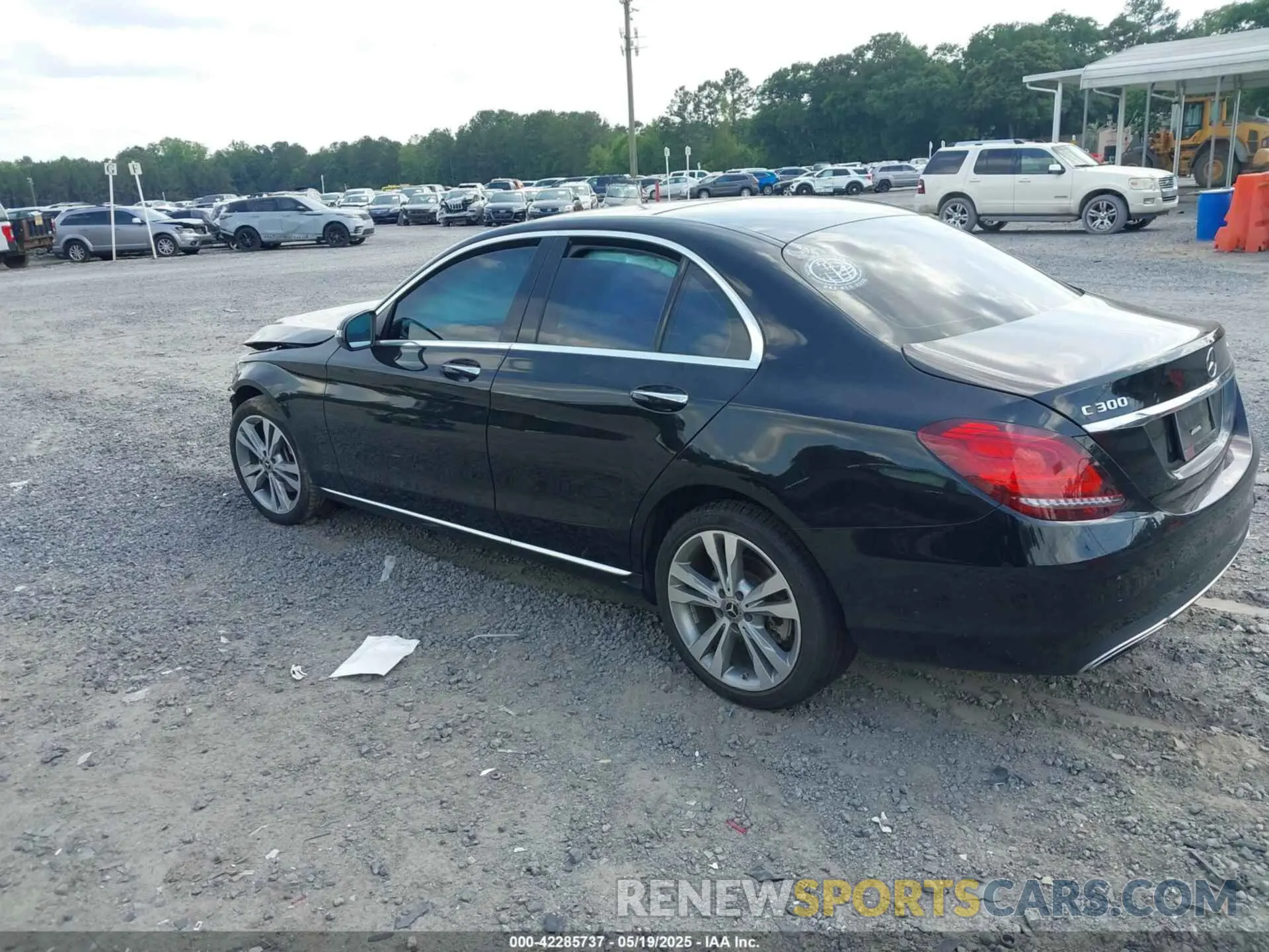 3 Photograph of a damaged car 55SWF8EB7KU301367 MERCEDES-BENZ C 300 2019
