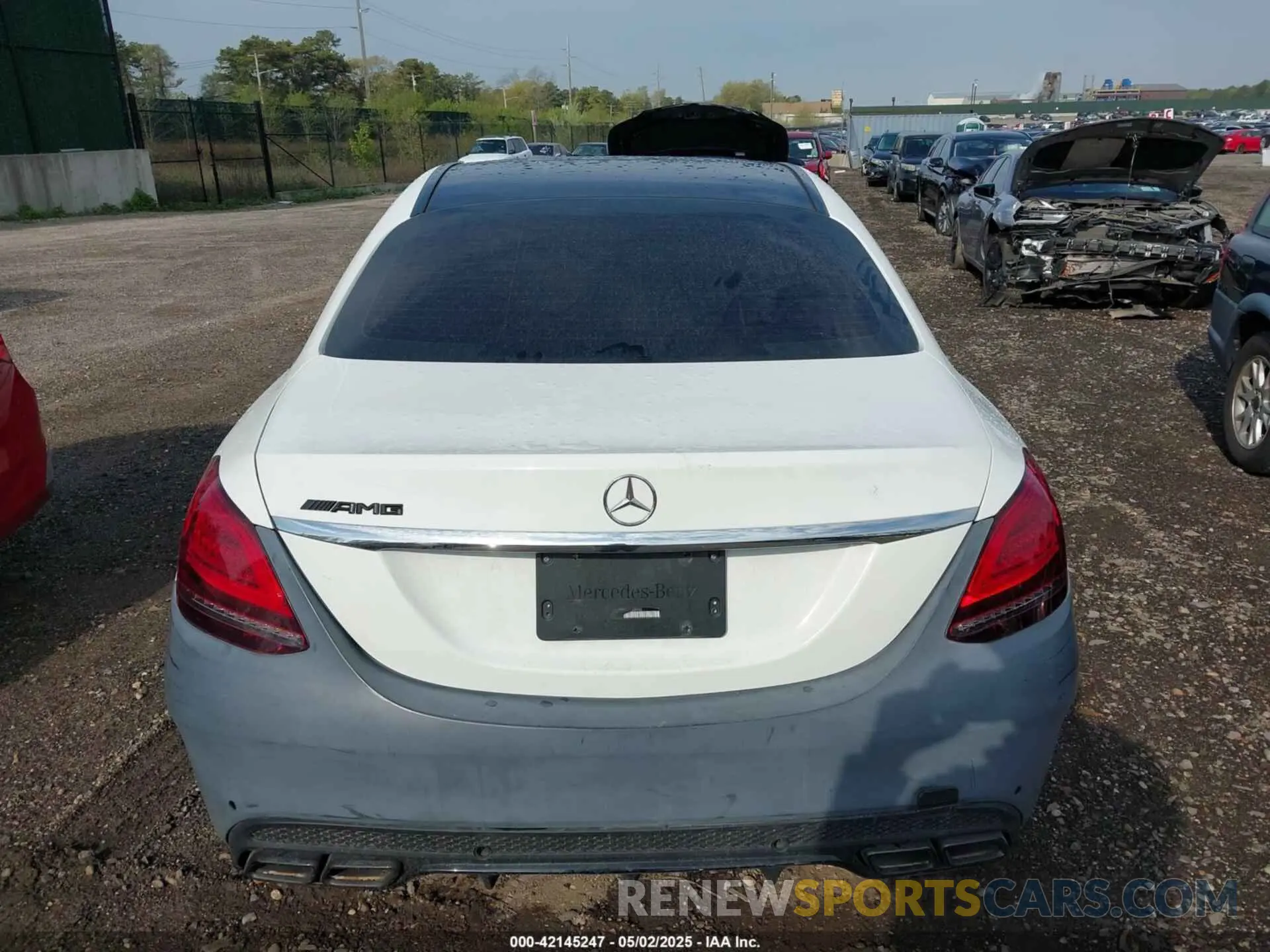 16 Photograph of a damaged car 55SWF8EB8KU298995 MERCEDES-BENZ C 300 2019