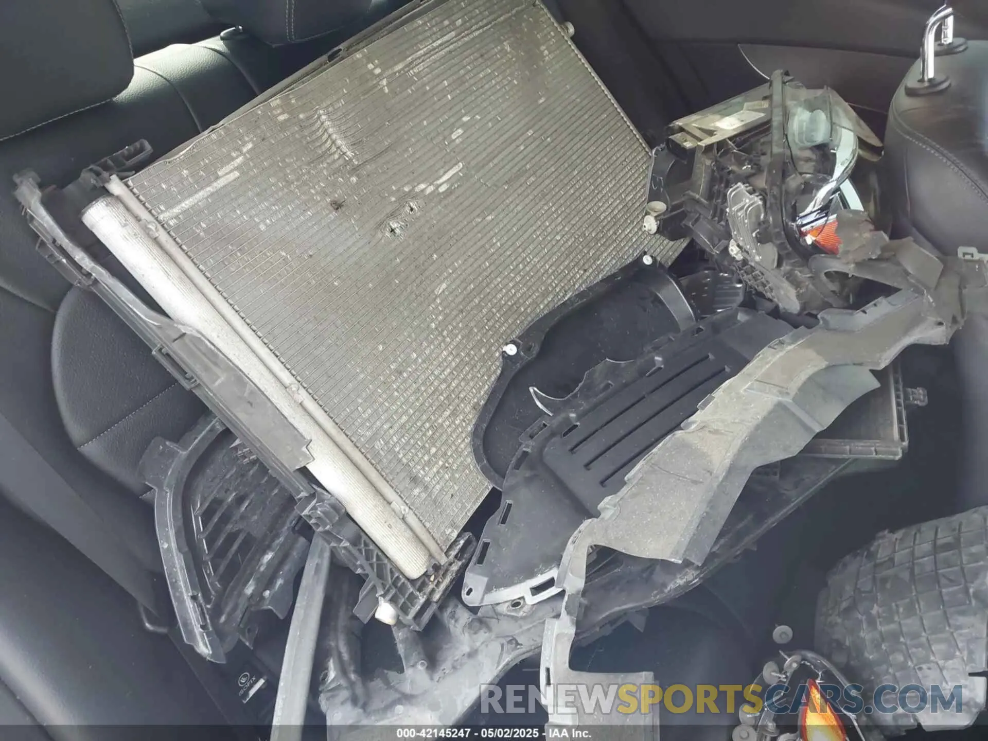8 Photograph of a damaged car 55SWF8EB8KU298995 MERCEDES-BENZ C 300 2019