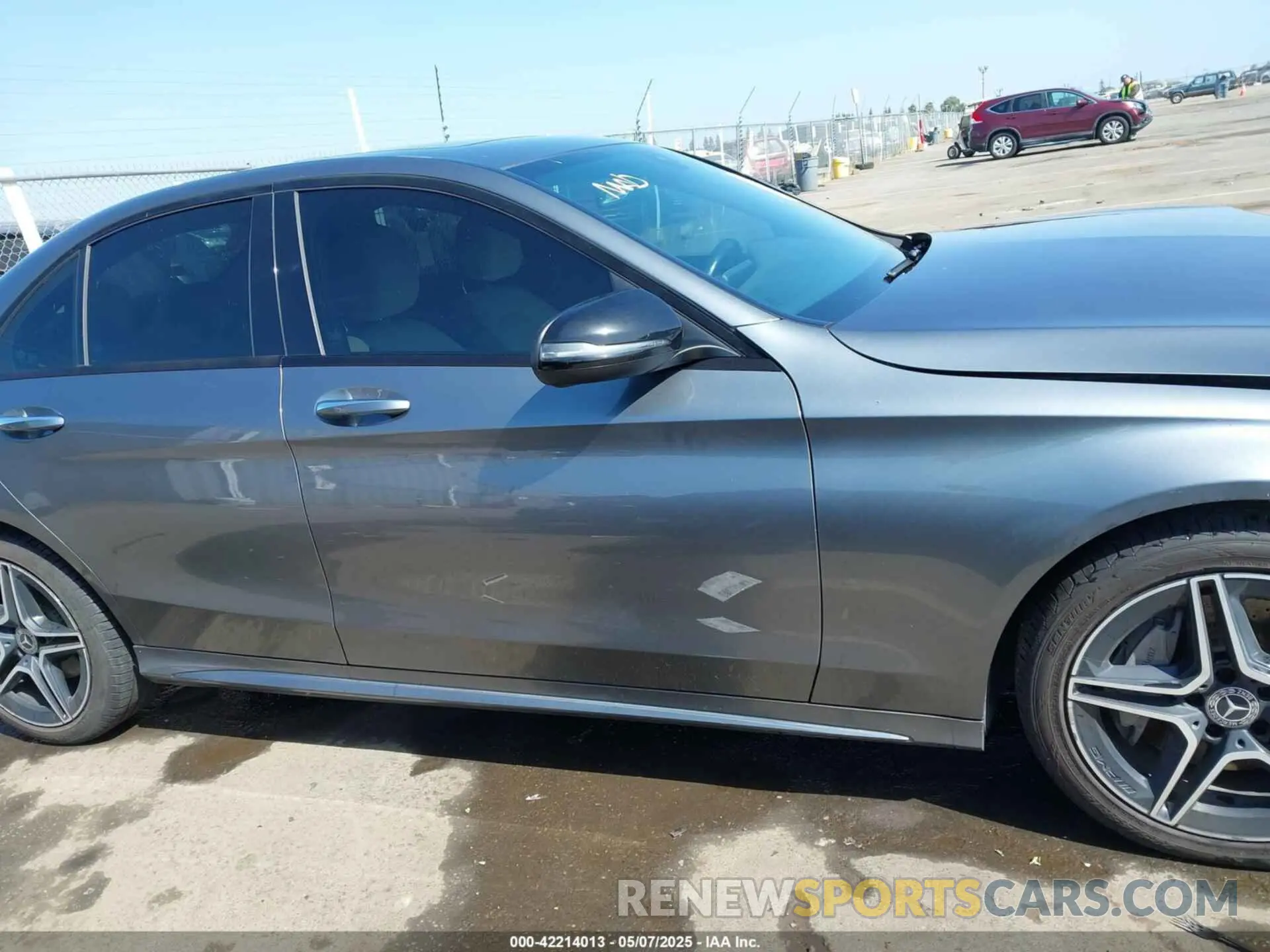 13 Photograph of a damaged car 55SWF8EB8KU308344 MERCEDES-BENZ C 300 2019