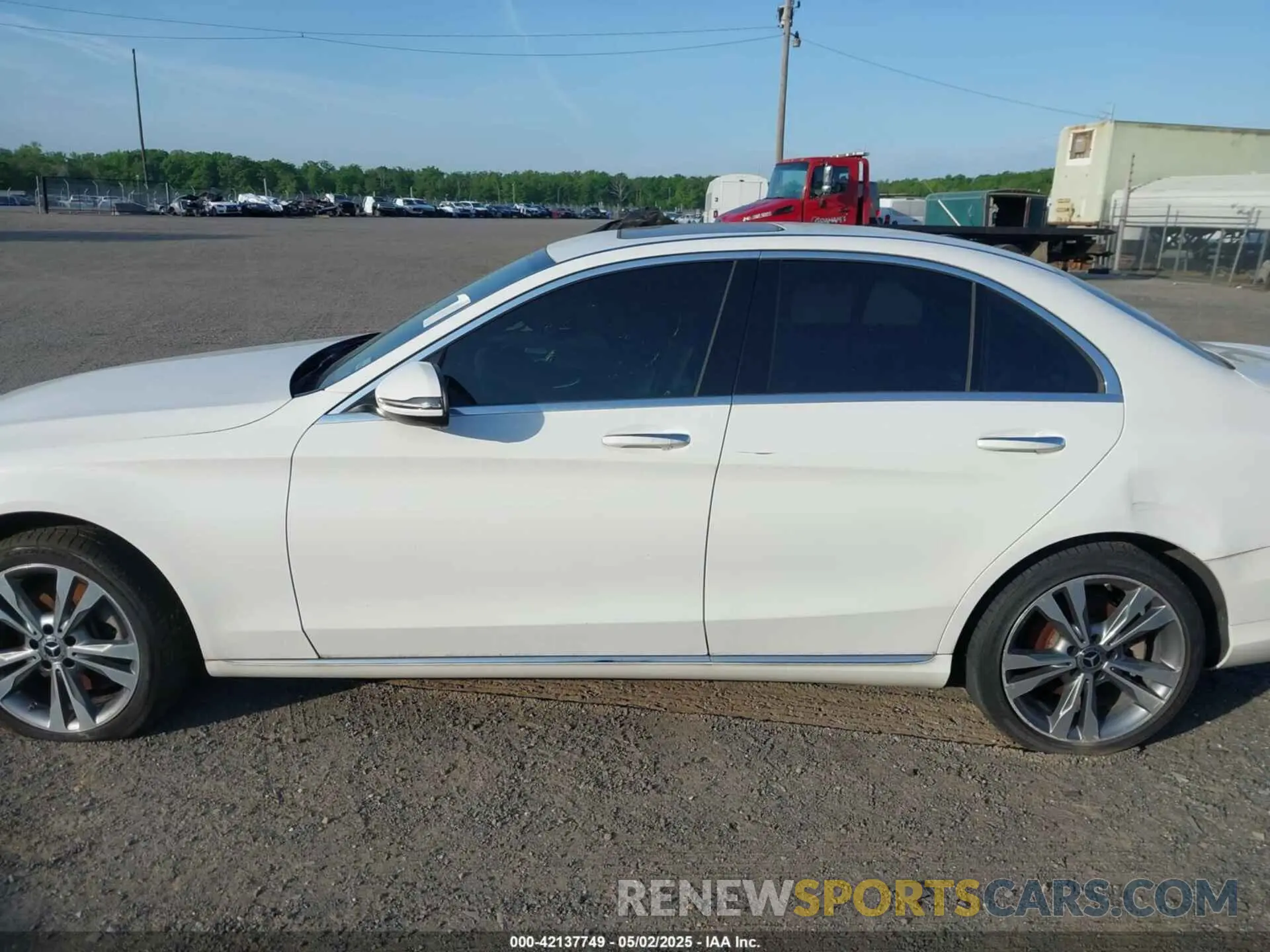 13 Photograph of a damaged car 55SWF8EB9KU296768 MERCEDES-BENZ C 300 2019