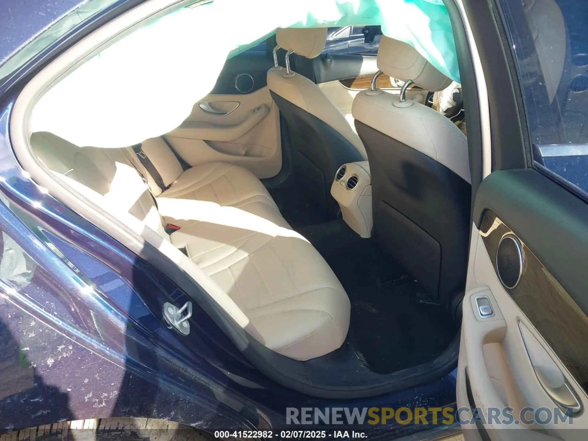 8 Photograph of a damaged car 55SWF8EB9KU301449 MERCEDES-BENZ C 300 2019