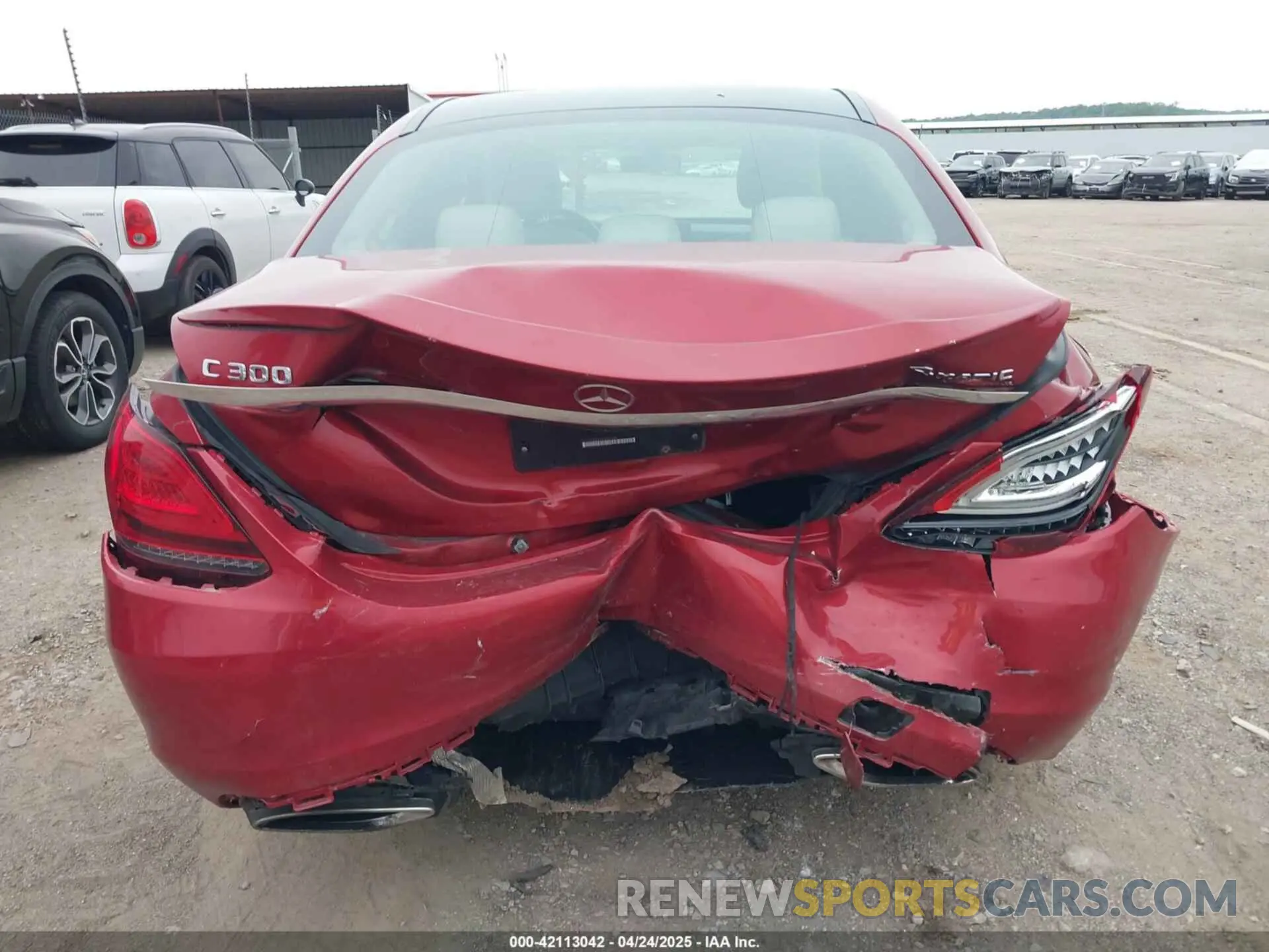 15 Photograph of a damaged car 55SWF8EB9KU308188 MERCEDES-BENZ C 300 2019