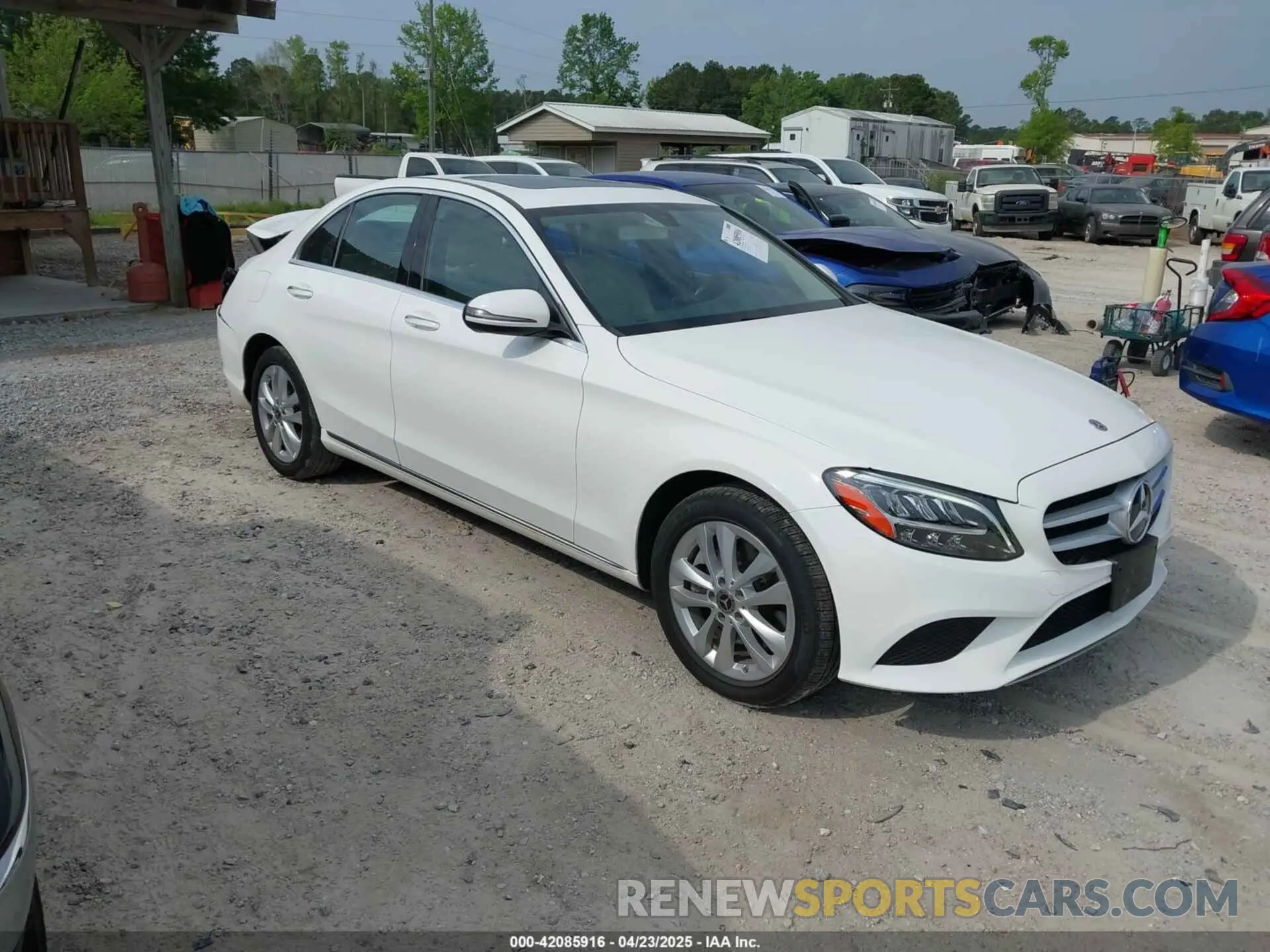 1 Photograph of a damaged car 55SWF8EB9KU311723 MERCEDES-BENZ C 300 2019