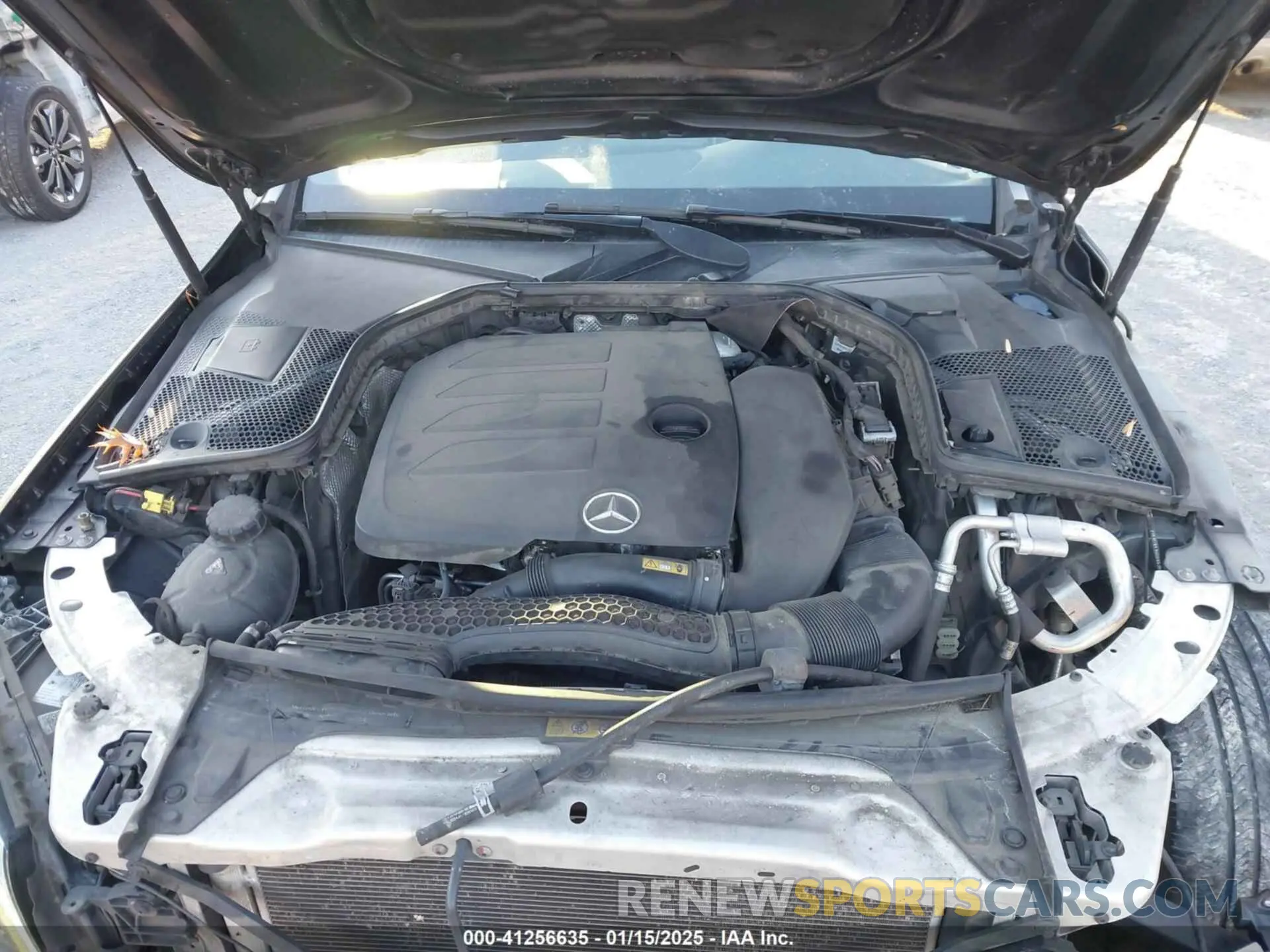 10 Photograph of a damaged car 55SWF8EBXKU315943 MERCEDES-BENZ C 300 2019