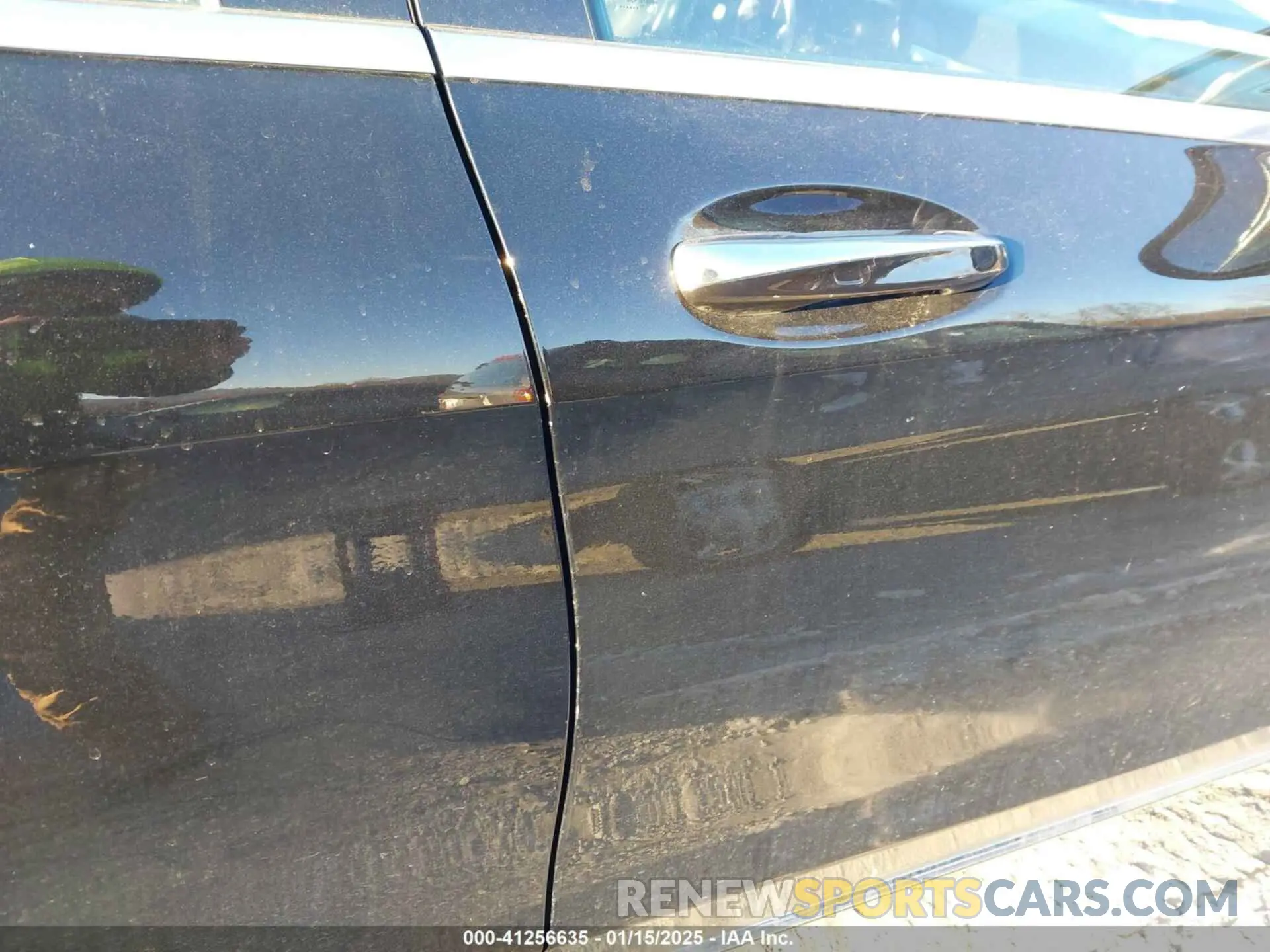 19 Photograph of a damaged car 55SWF8EBXKU315943 MERCEDES-BENZ C 300 2019