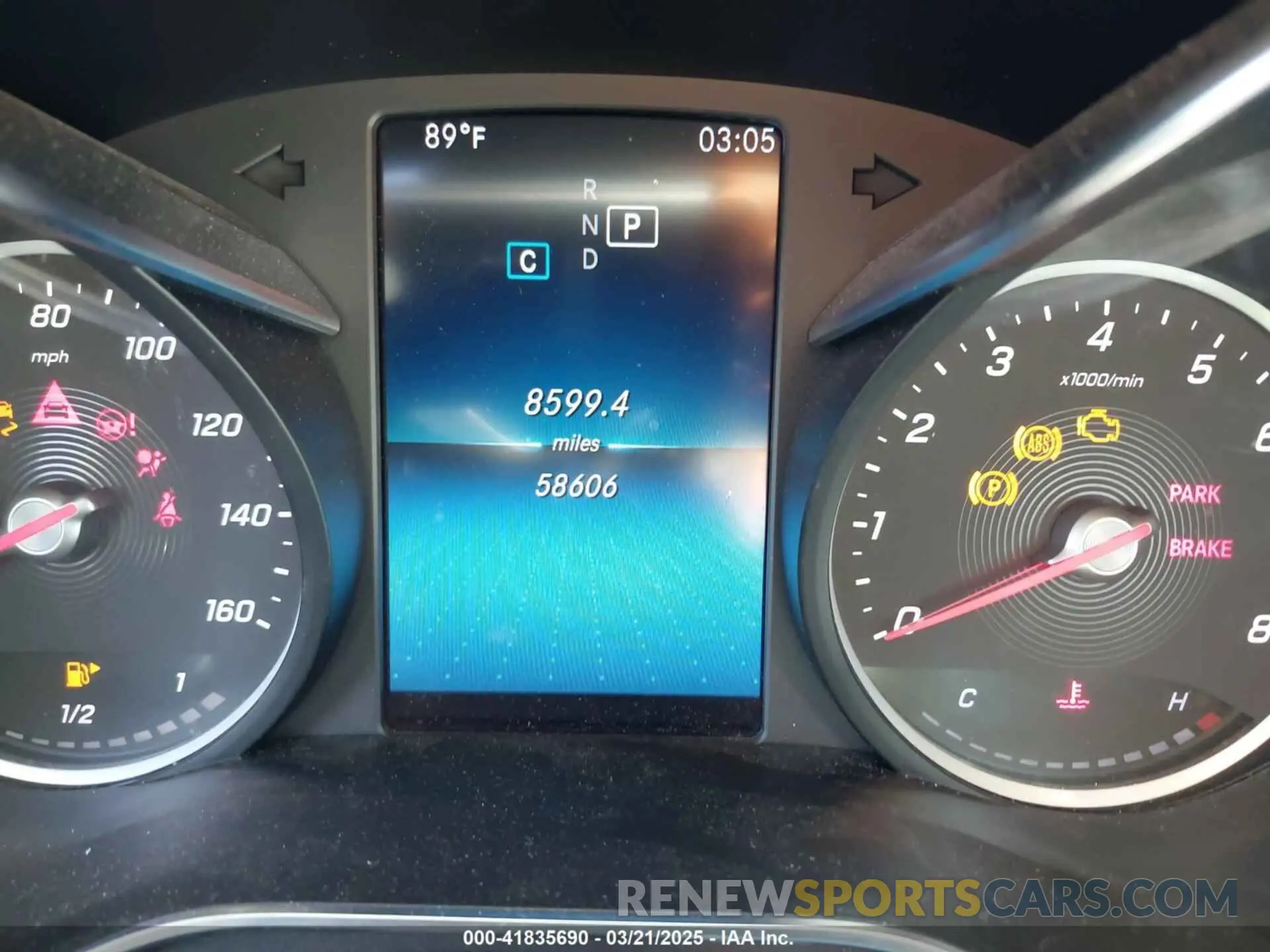 16 Photograph of a damaged car WDDWF8DB0KR506709 MERCEDES-BENZ C 300 2019