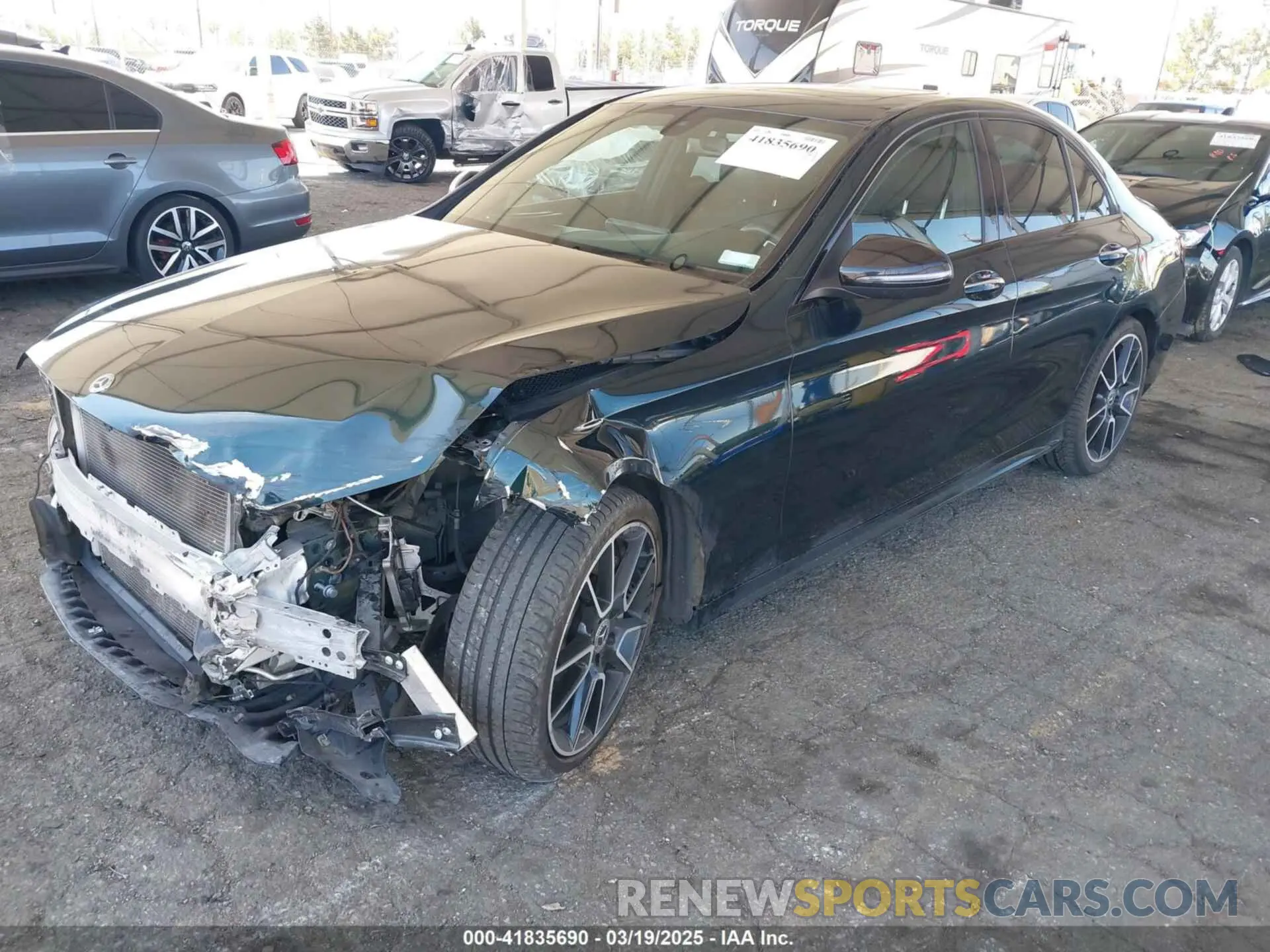 2 Photograph of a damaged car WDDWF8DB0KR506709 MERCEDES-BENZ C 300 2019