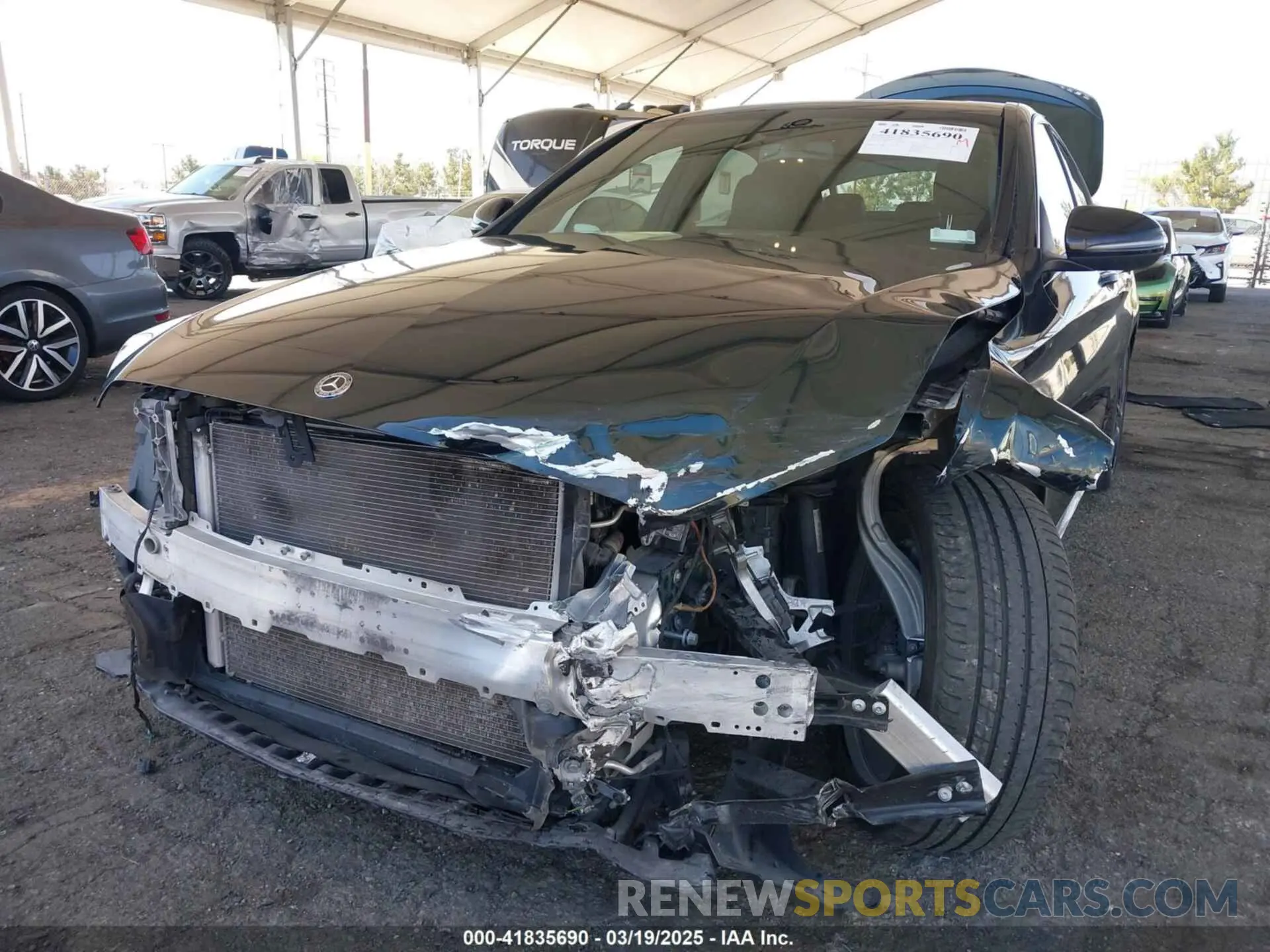 6 Photograph of a damaged car WDDWF8DB0KR506709 MERCEDES-BENZ C 300 2019