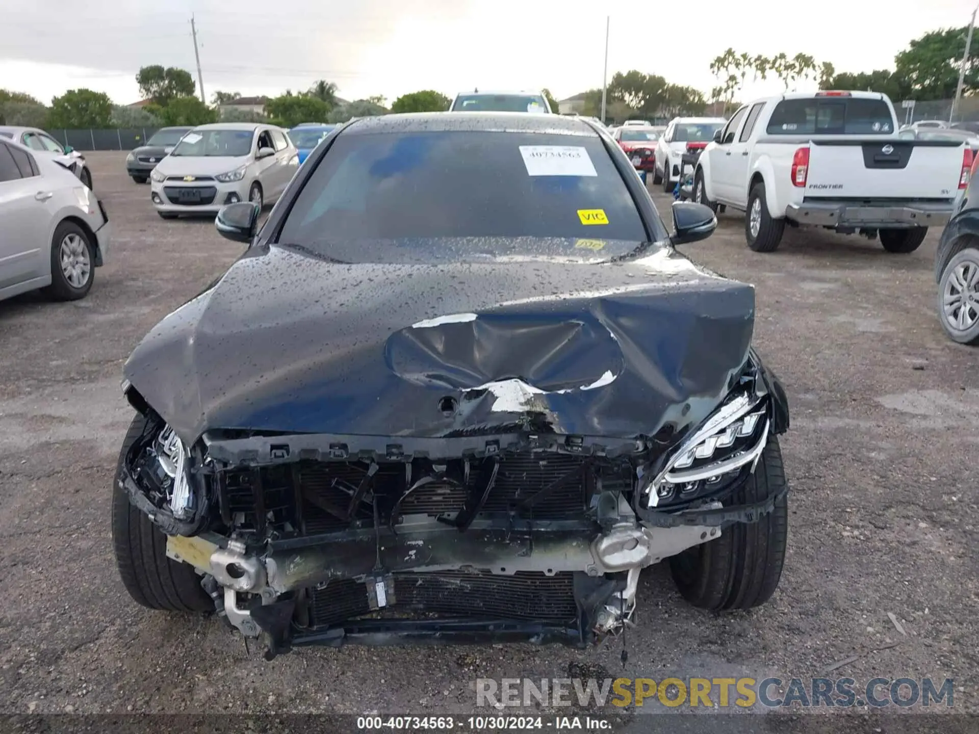 12 Photograph of a damaged car WDDWF8DB1KR481593 MERCEDES-BENZ C 300 2019