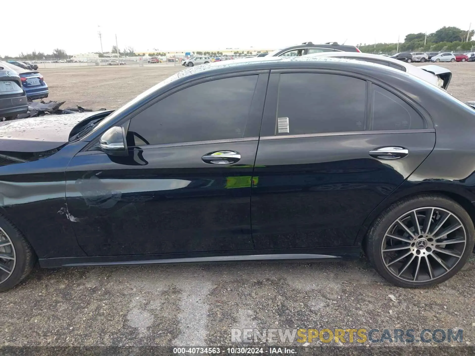 14 Photograph of a damaged car WDDWF8DB1KR481593 MERCEDES-BENZ C 300 2019