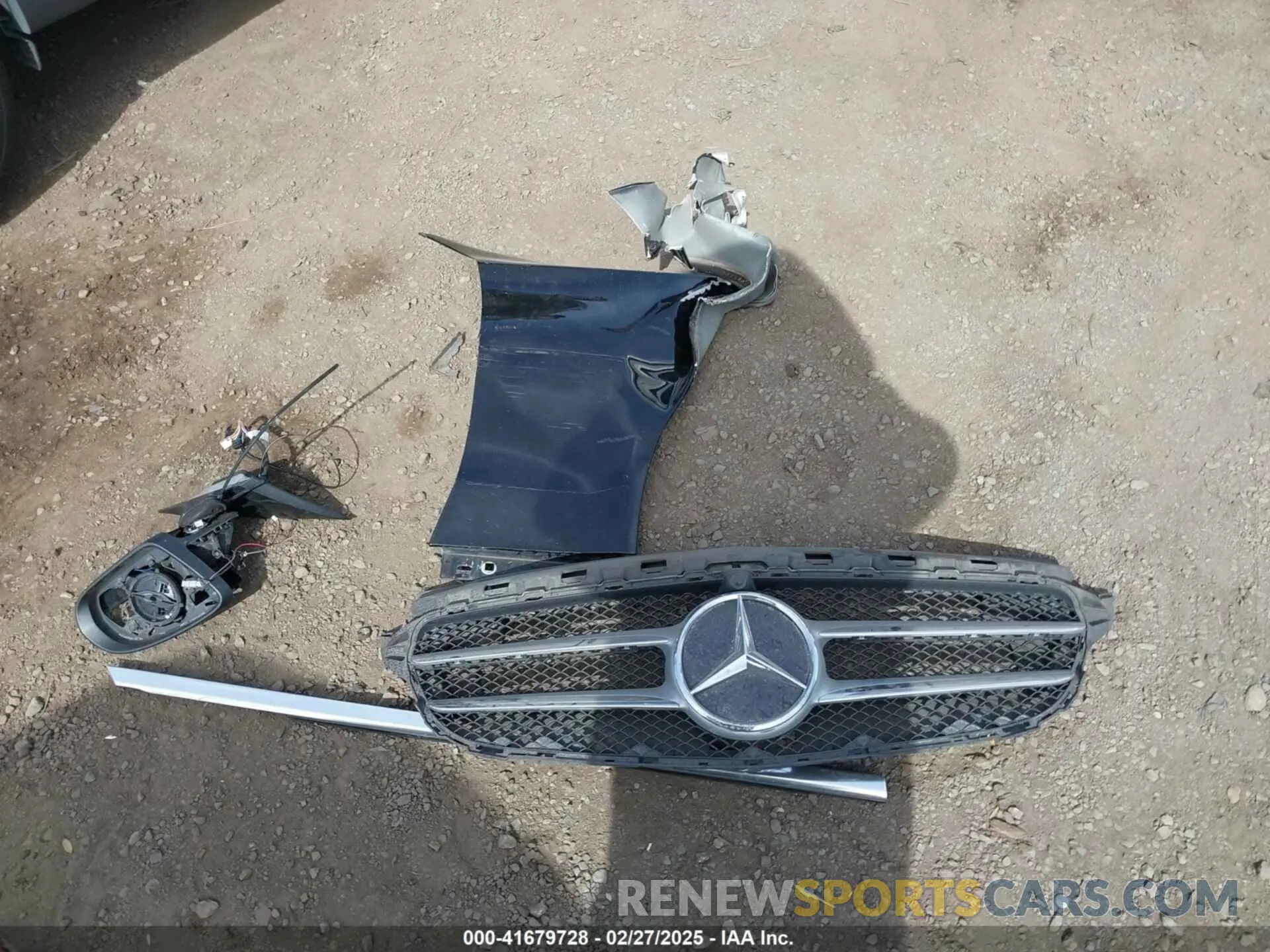 11 Photograph of a damaged car WDDWF8DB1KR483795 MERCEDES-BENZ C 300 2019
