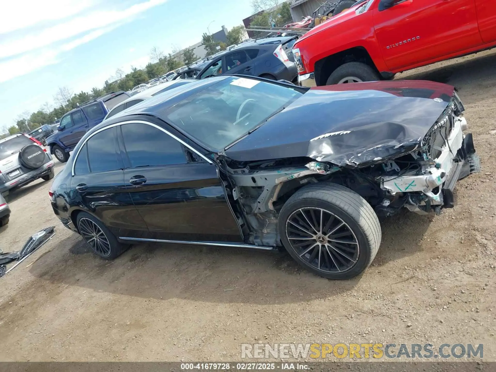 13 Photograph of a damaged car WDDWF8DB1KR483795 MERCEDES-BENZ C 300 2019
