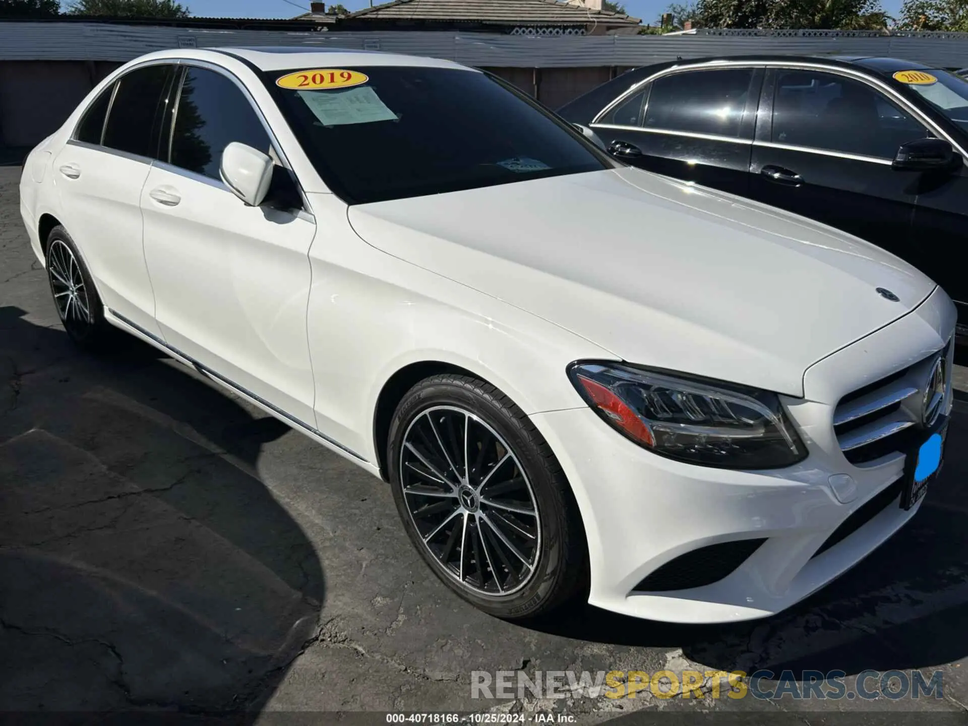 1 Photograph of a damaged car WDDWF8DBXKR462377 MERCEDES-BENZ C 300 2019