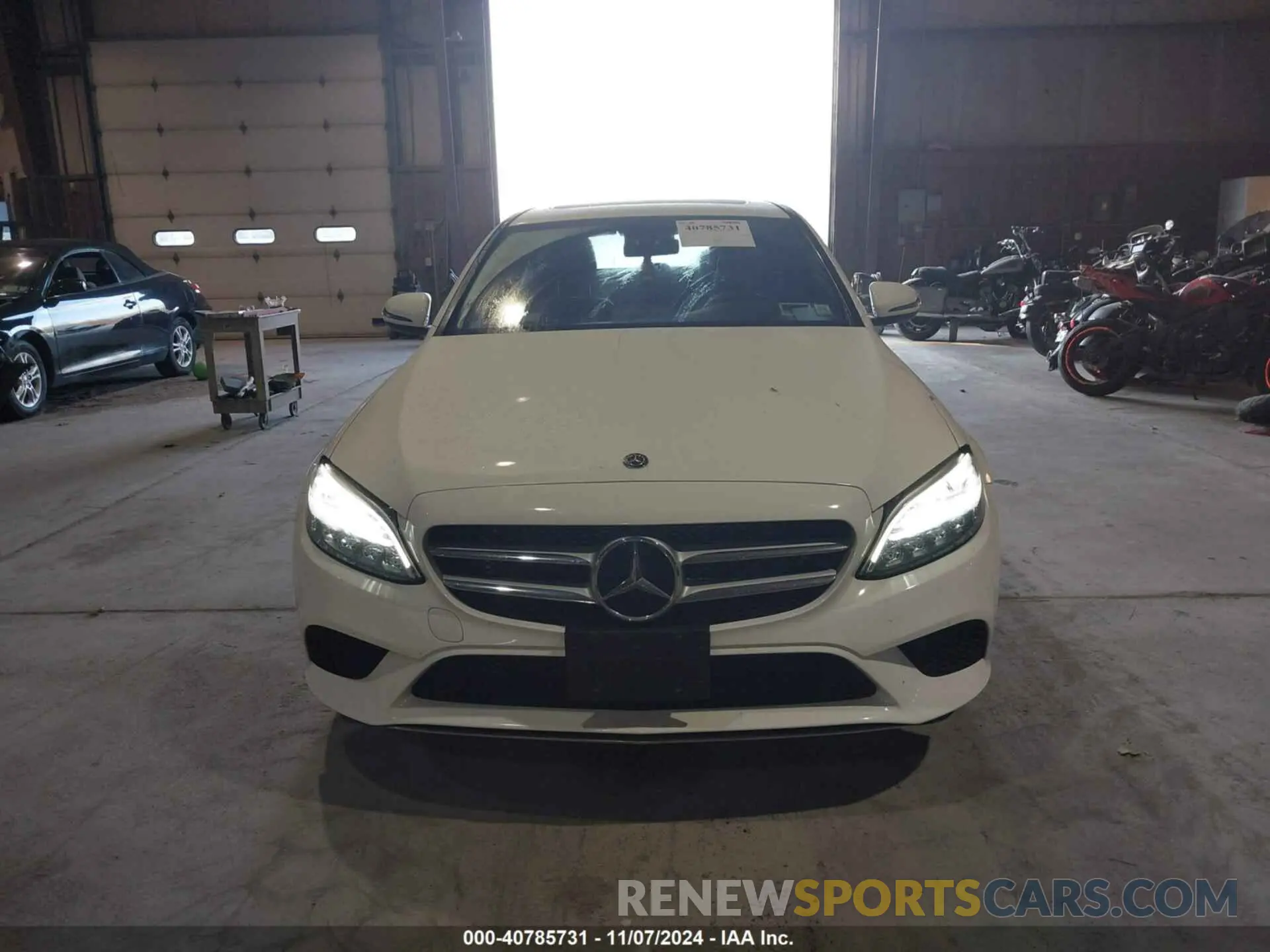 12 Photograph of a damaged car WDDWF8EB3KR501678 MERCEDES-BENZ C 300 2019