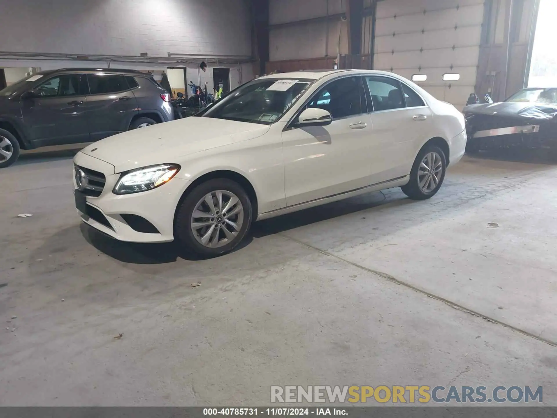 2 Photograph of a damaged car WDDWF8EB3KR501678 MERCEDES-BENZ C 300 2019