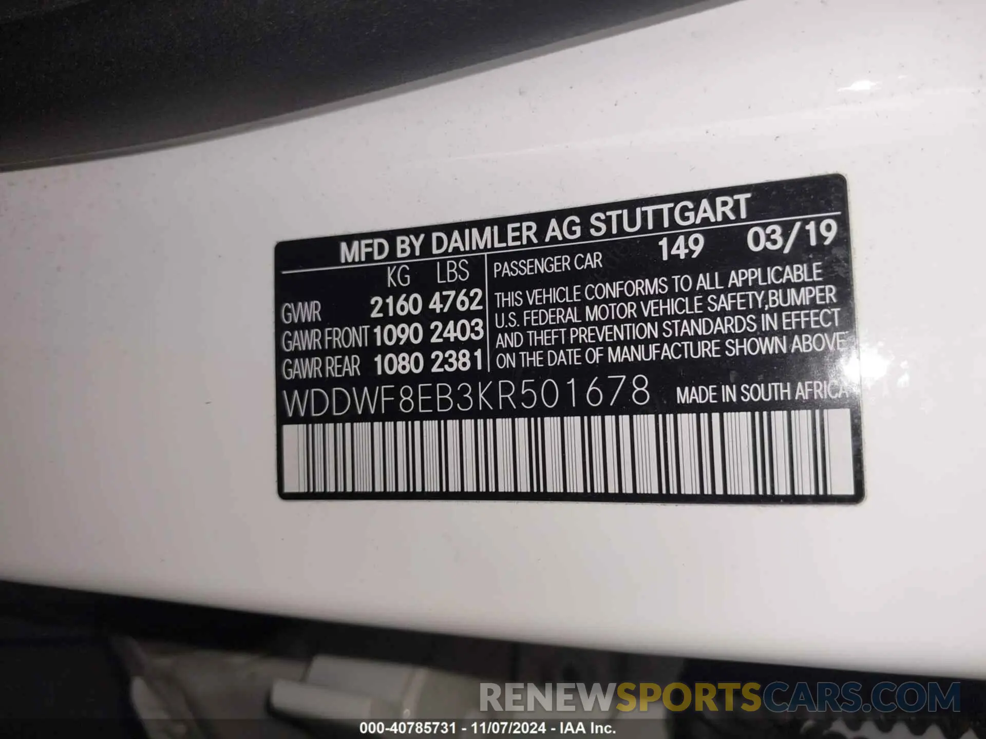 9 Photograph of a damaged car WDDWF8EB3KR501678 MERCEDES-BENZ C 300 2019