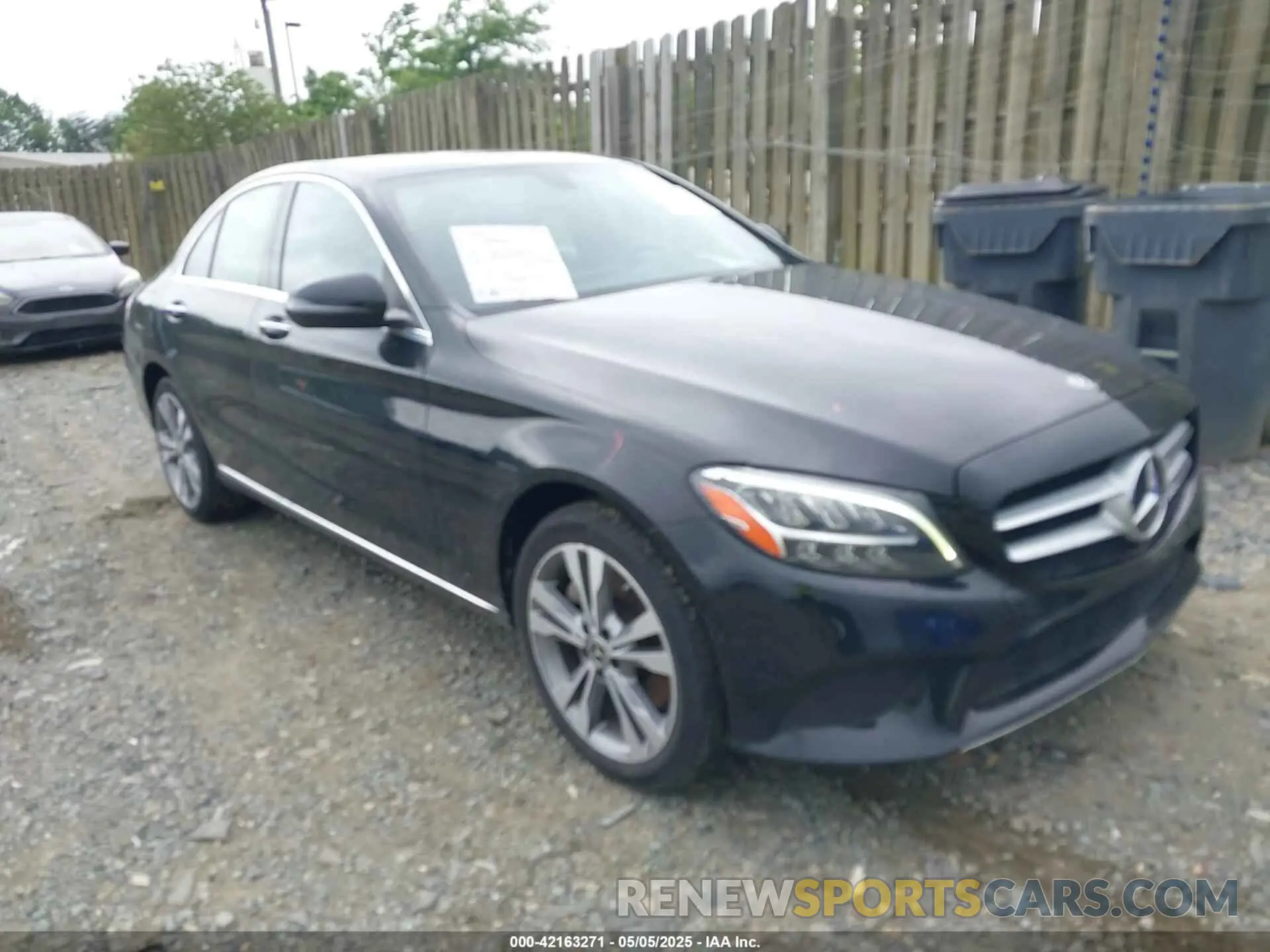 1 Photograph of a damaged car WDDWF8EB4KR512866 MERCEDES-BENZ C 300 2019