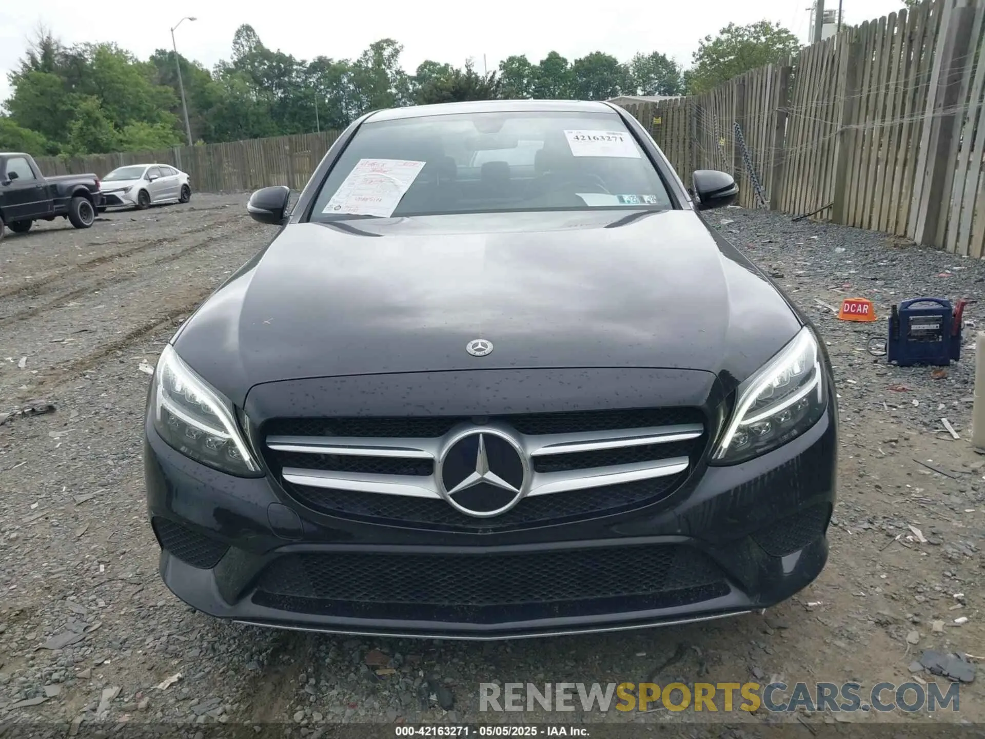 12 Photograph of a damaged car WDDWF8EB4KR512866 MERCEDES-BENZ C 300 2019