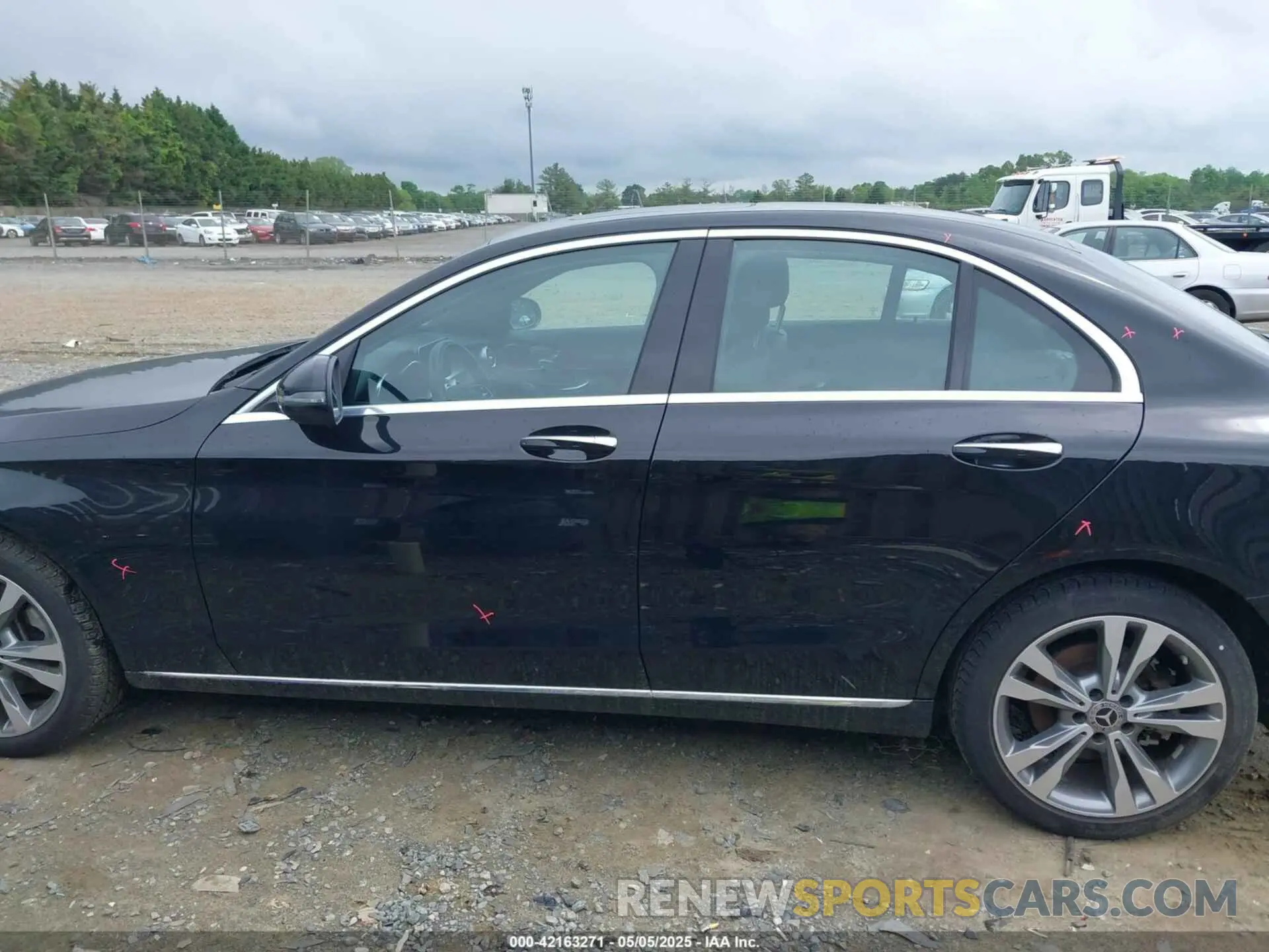 14 Photograph of a damaged car WDDWF8EB4KR512866 MERCEDES-BENZ C 300 2019