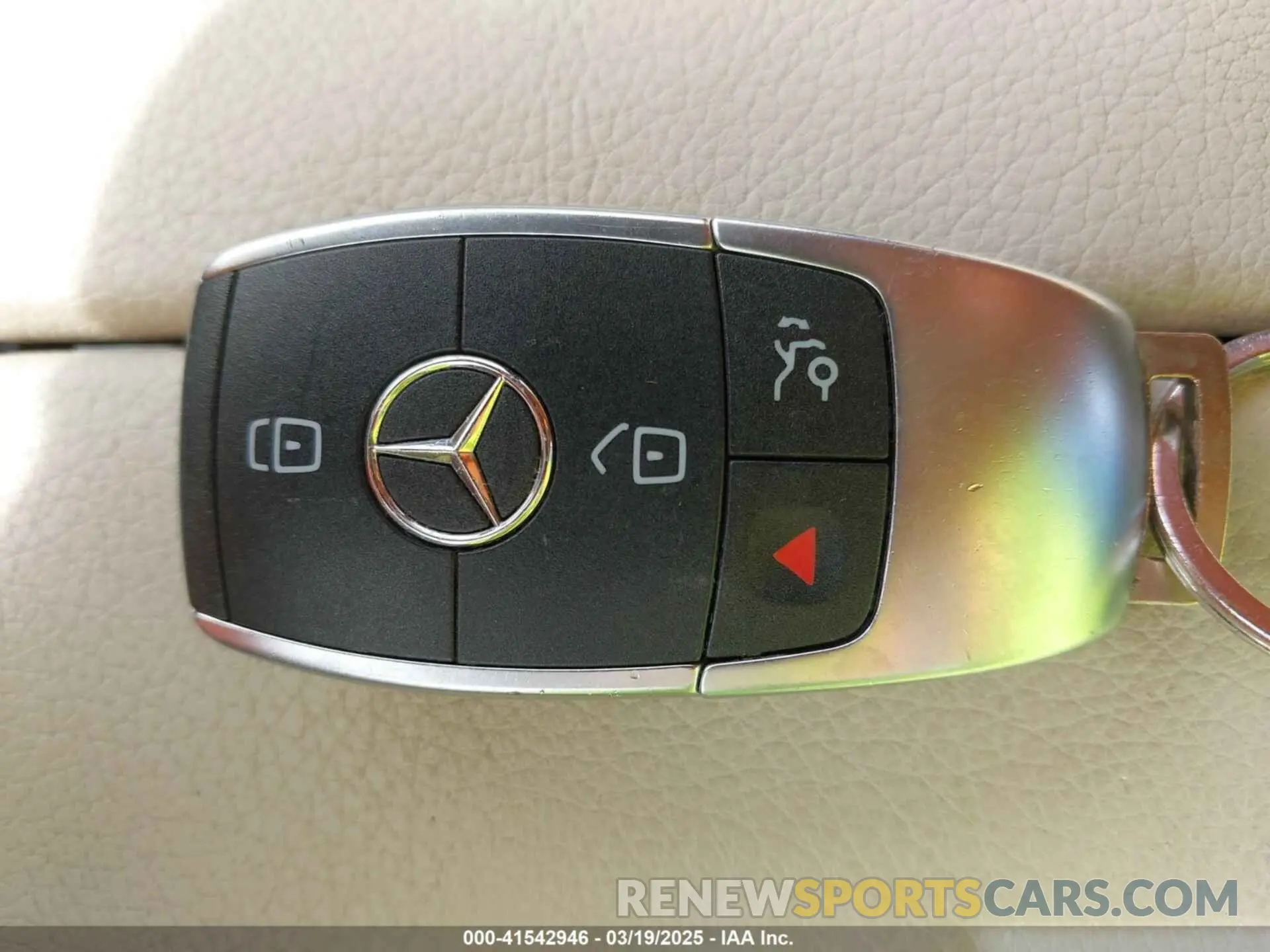 11 Photograph of a damaged car WDDWF8EB6KR458115 MERCEDES-BENZ C 300 2019