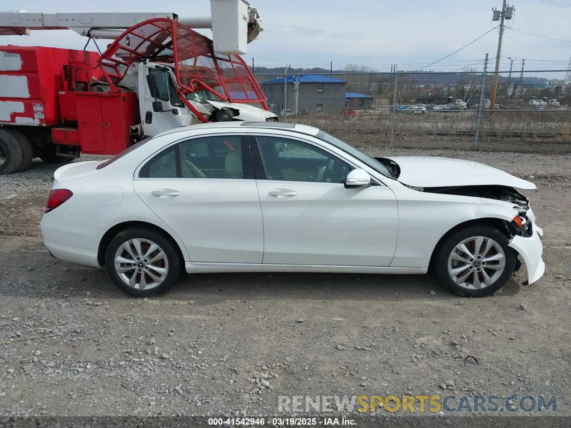 14 Photograph of a damaged car WDDWF8EB6KR458115 MERCEDES-BENZ C 300 2019