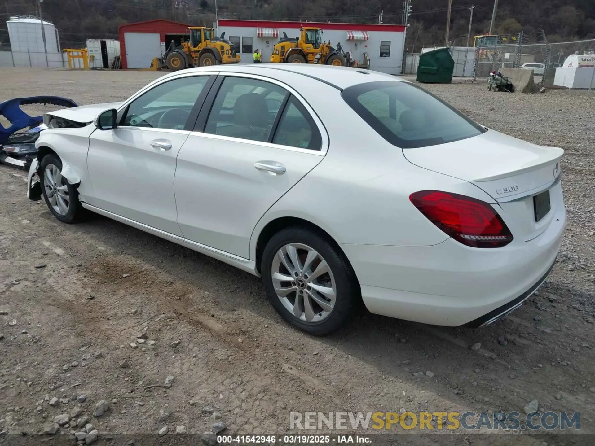 3 Photograph of a damaged car WDDWF8EB6KR458115 MERCEDES-BENZ C 300 2019