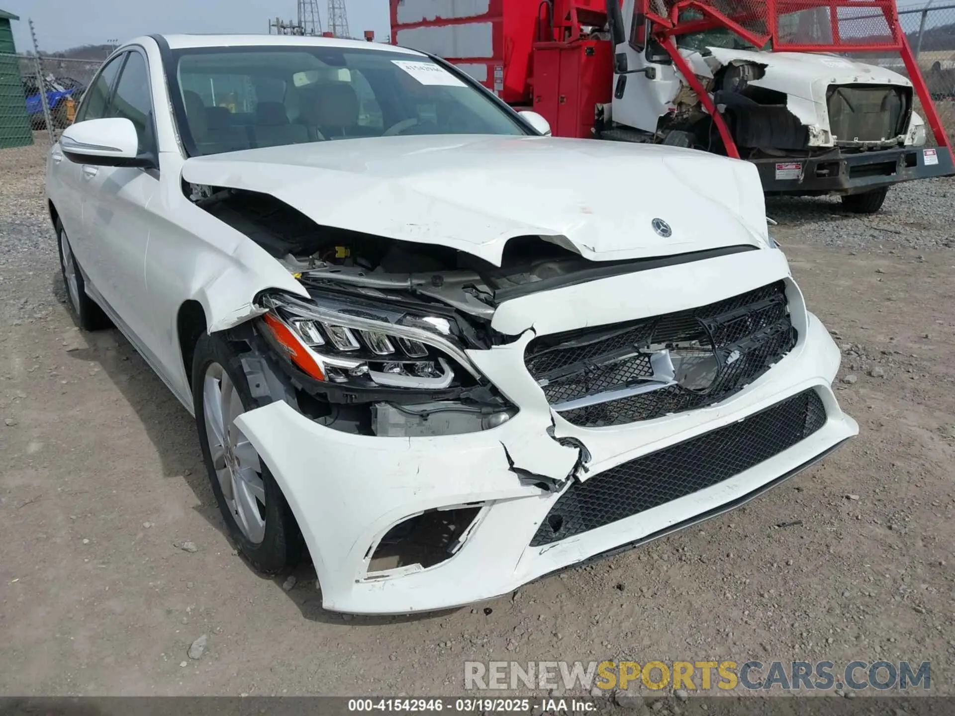 6 Photograph of a damaged car WDDWF8EB6KR458115 MERCEDES-BENZ C 300 2019
