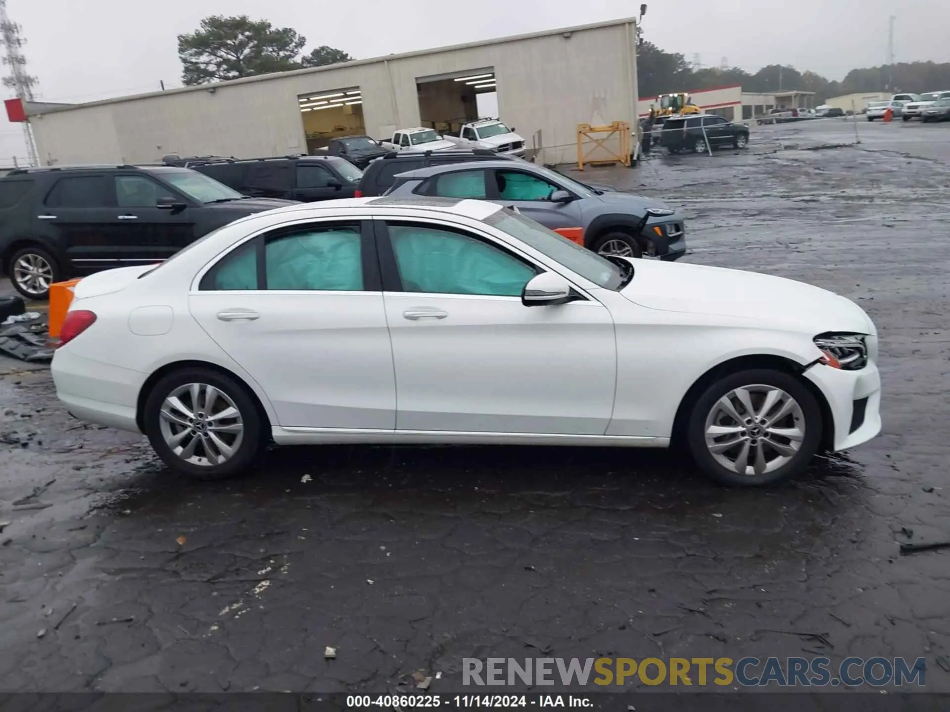 13 Photograph of a damaged car WDDWF8EB7KR484397 MERCEDES-BENZ C 300 2019