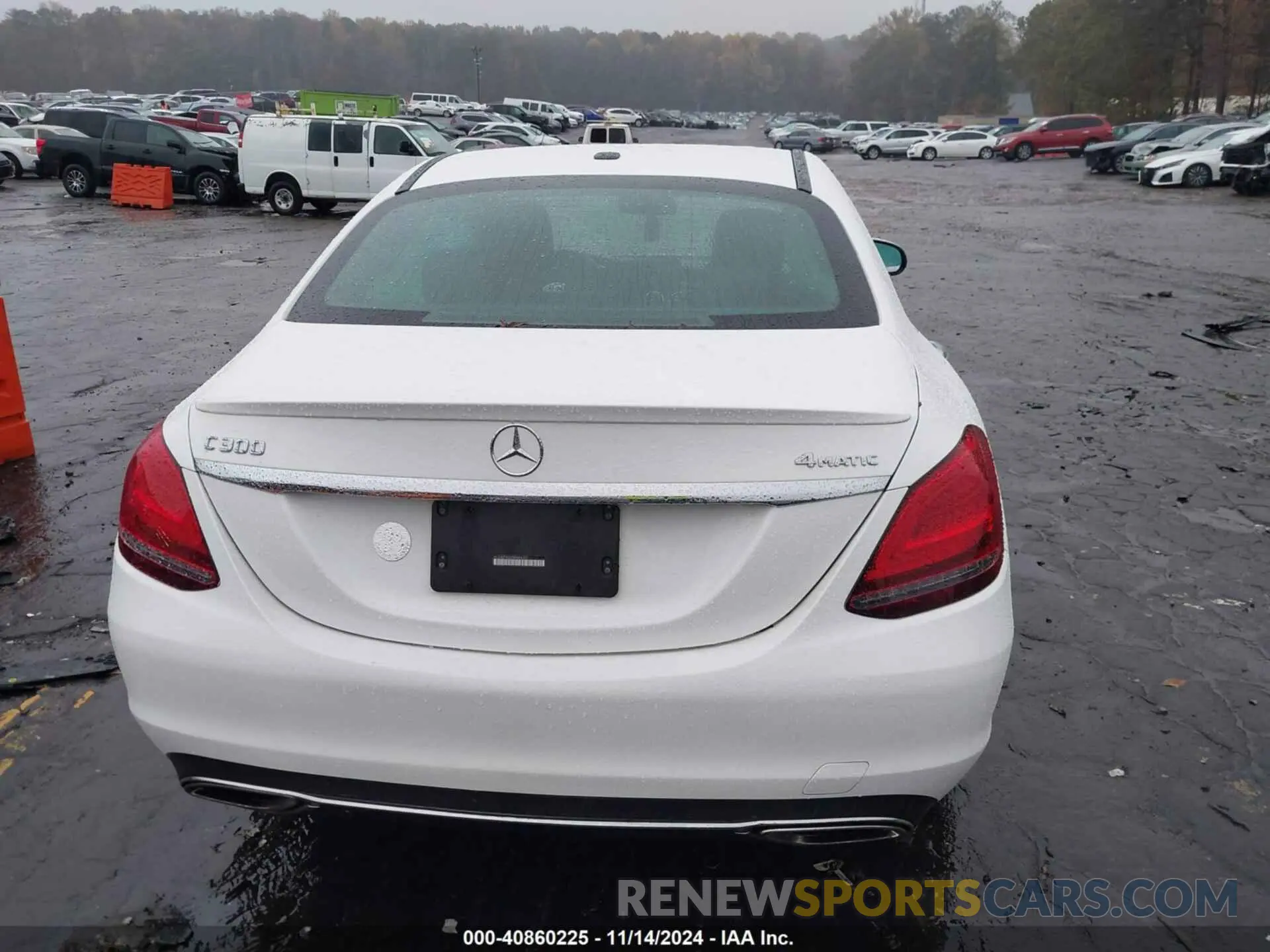 16 Photograph of a damaged car WDDWF8EB7KR484397 MERCEDES-BENZ C 300 2019