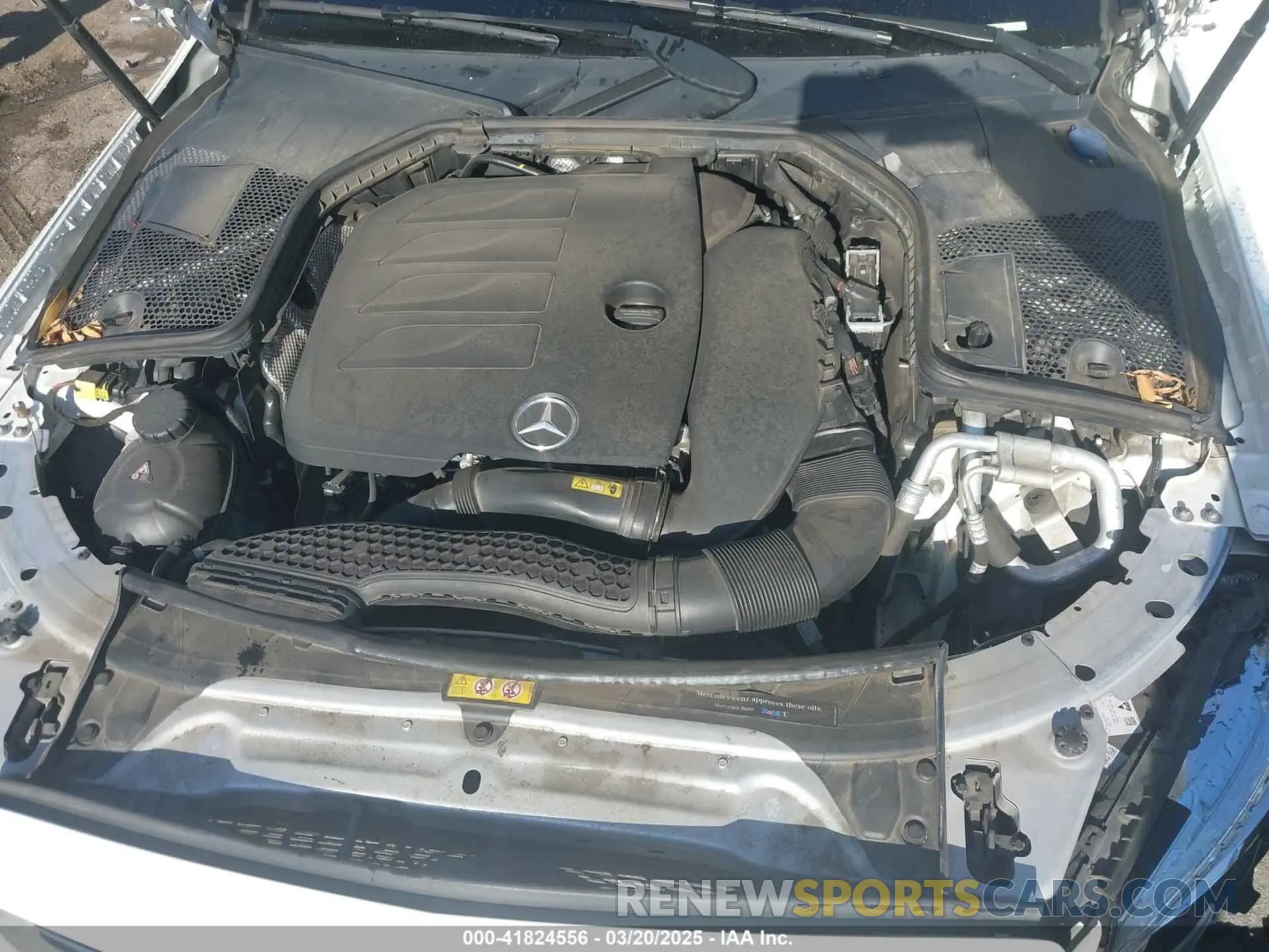 10 Photograph of a damaged car WDDWJ8DB1KF844216 MERCEDES-BENZ C 300 2019