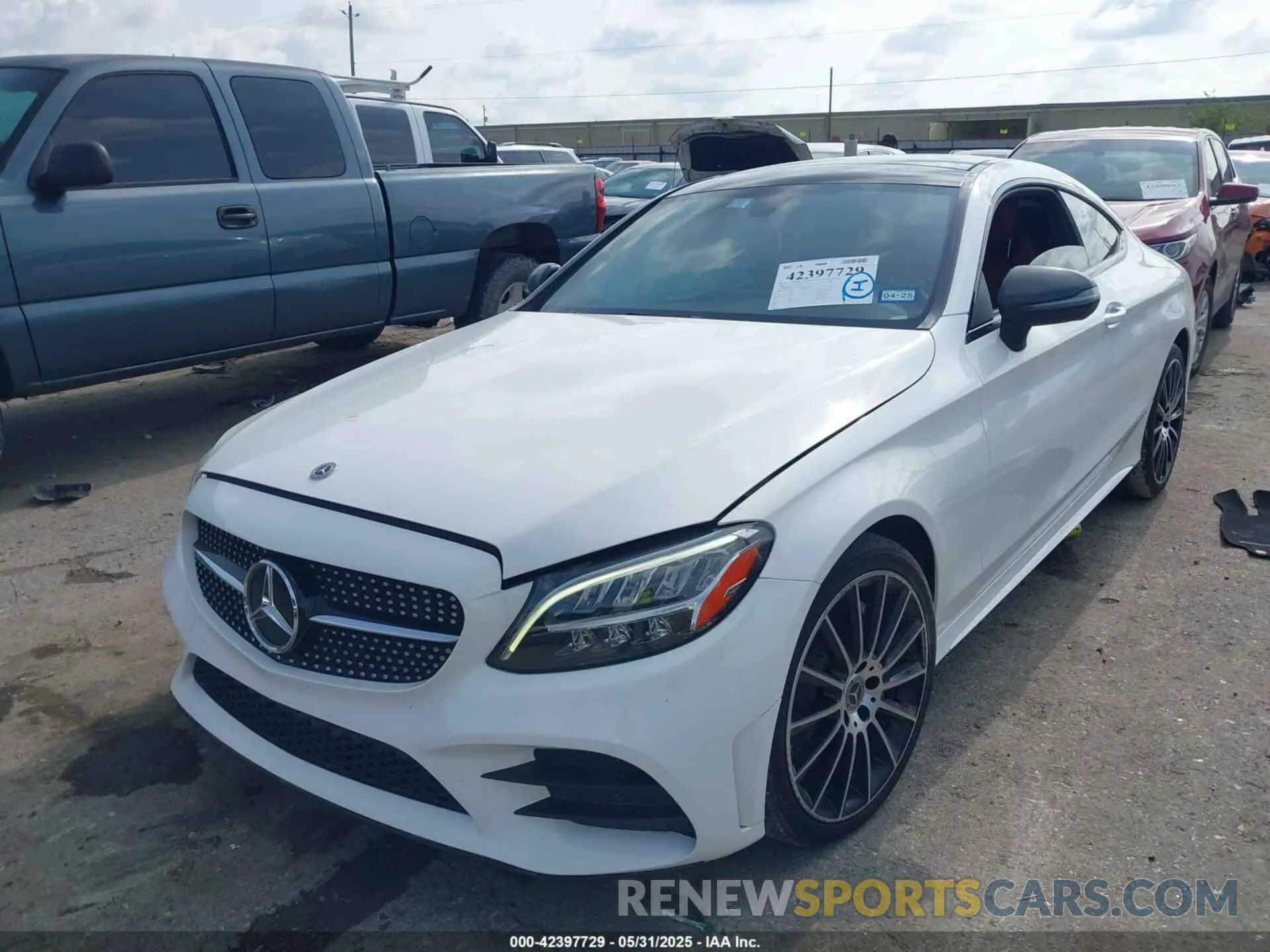 2 Photograph of a damaged car WDDWJ8DB1KF846175 MERCEDES-BENZ C 300 2019