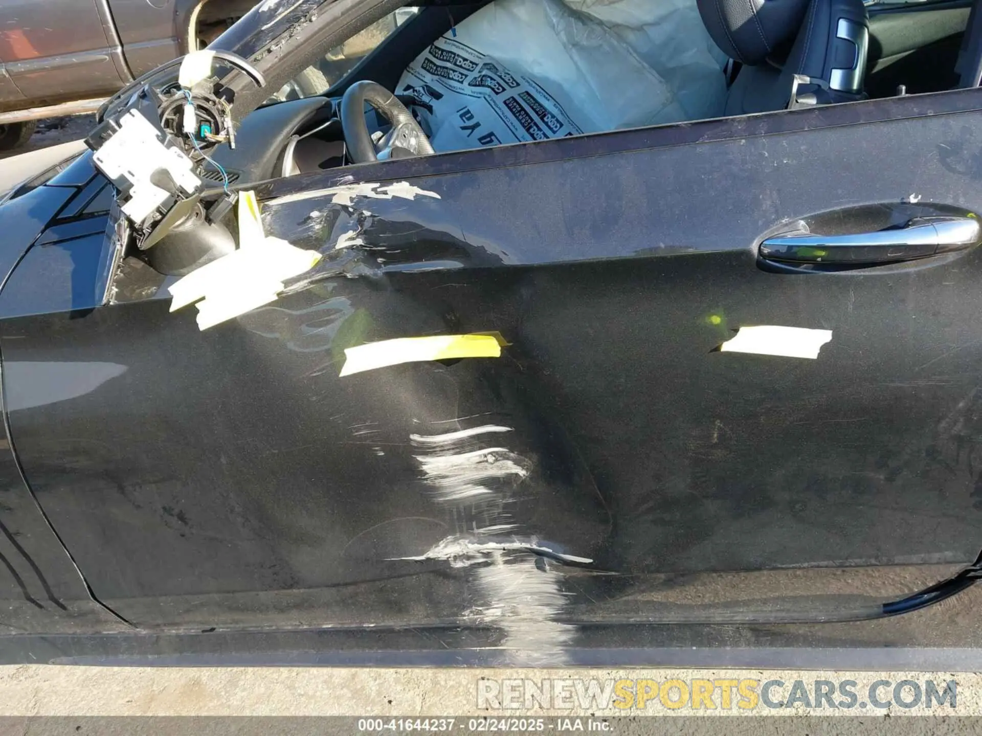 6 Photograph of a damaged car WDDWJ8DB4KF827765 MERCEDES-BENZ C 300 2019