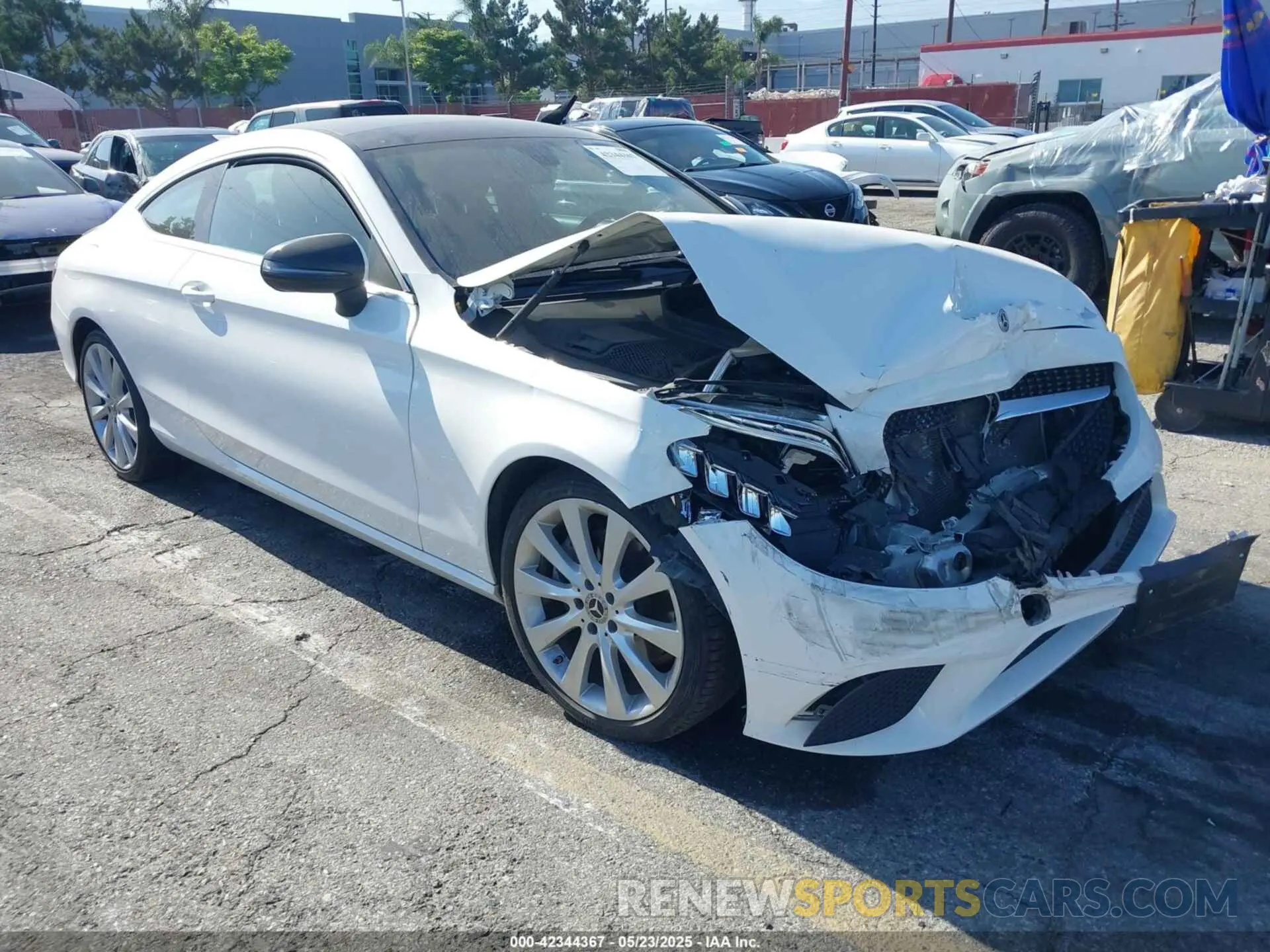 1 Photograph of a damaged car WDDWJ8DB9KF800304 MERCEDES-BENZ C 300 2019