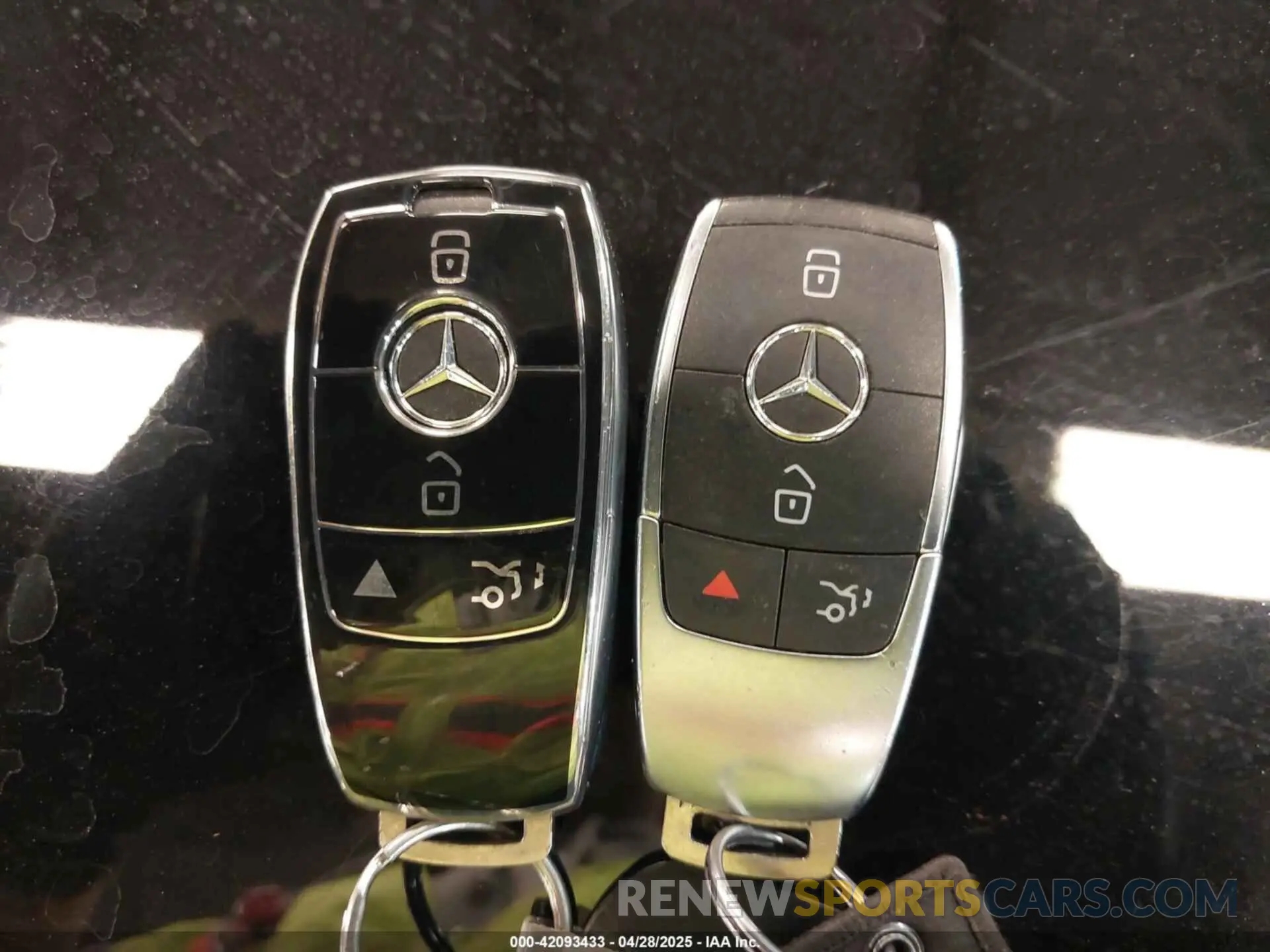 11 Photograph of a damaged car WDDWK8EB7KF779240 MERCEDES-BENZ C 300 2019