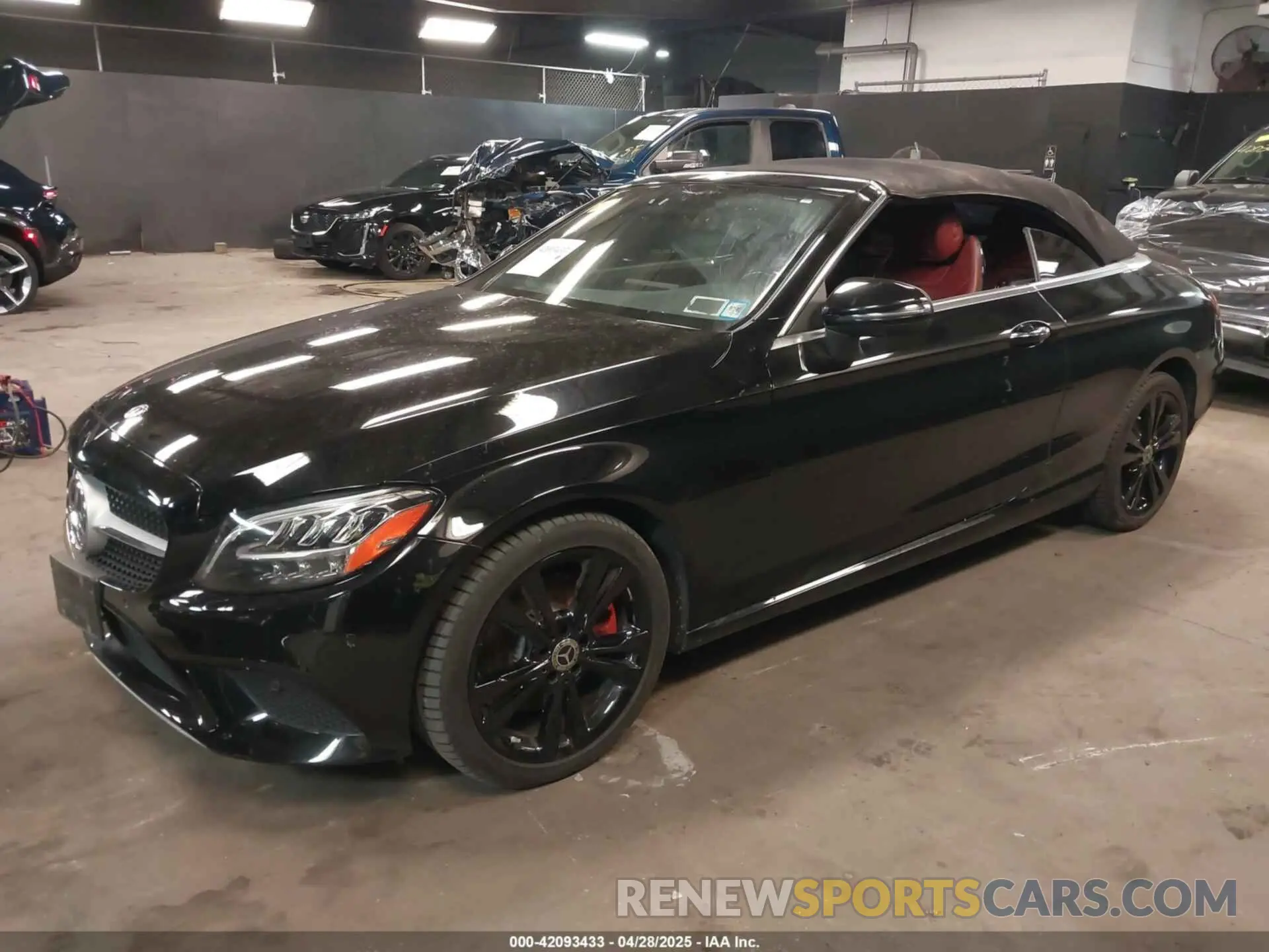 2 Photograph of a damaged car WDDWK8EB7KF779240 MERCEDES-BENZ C 300 2019