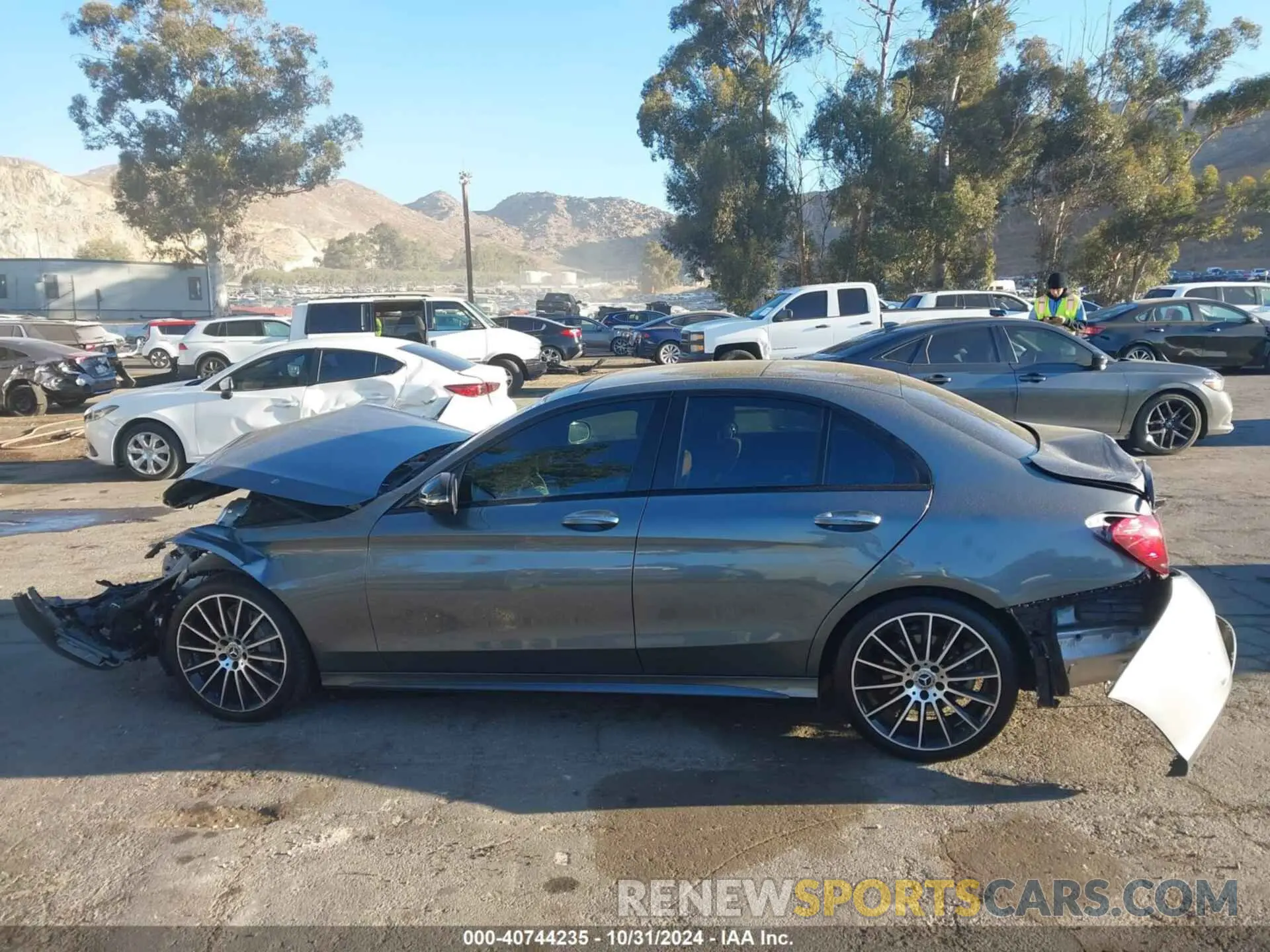 13 Photograph of a damaged car 55SWF8DB0LU322984 MERCEDES-BENZ C 300 2020