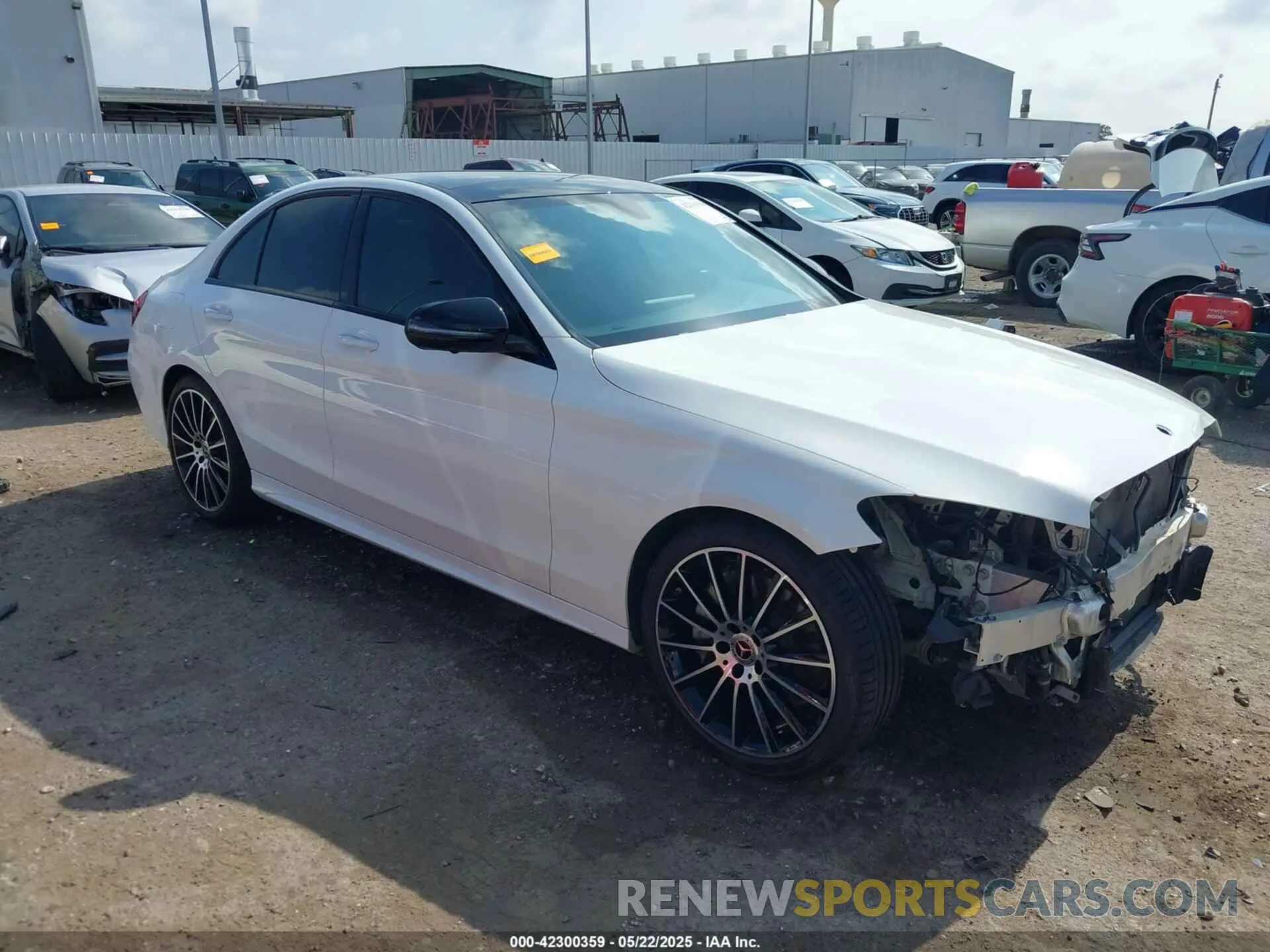 1 Photograph of a damaged car 55SWF8DB0LU325495 MERCEDES-BENZ C 300 2020