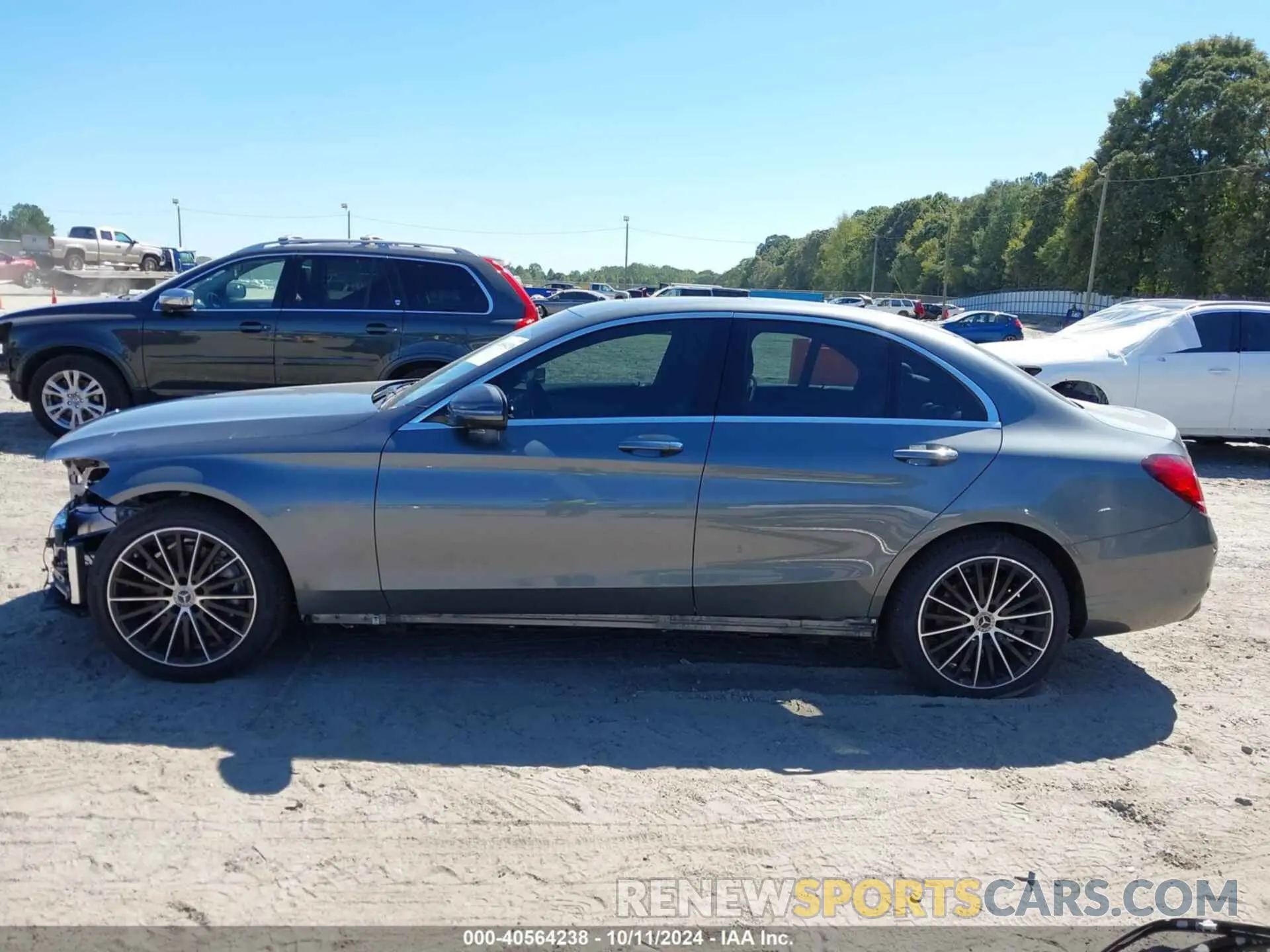 15 Photograph of a damaged car 55SWF8DB0LU328414 MERCEDES-BENZ C 300 2020